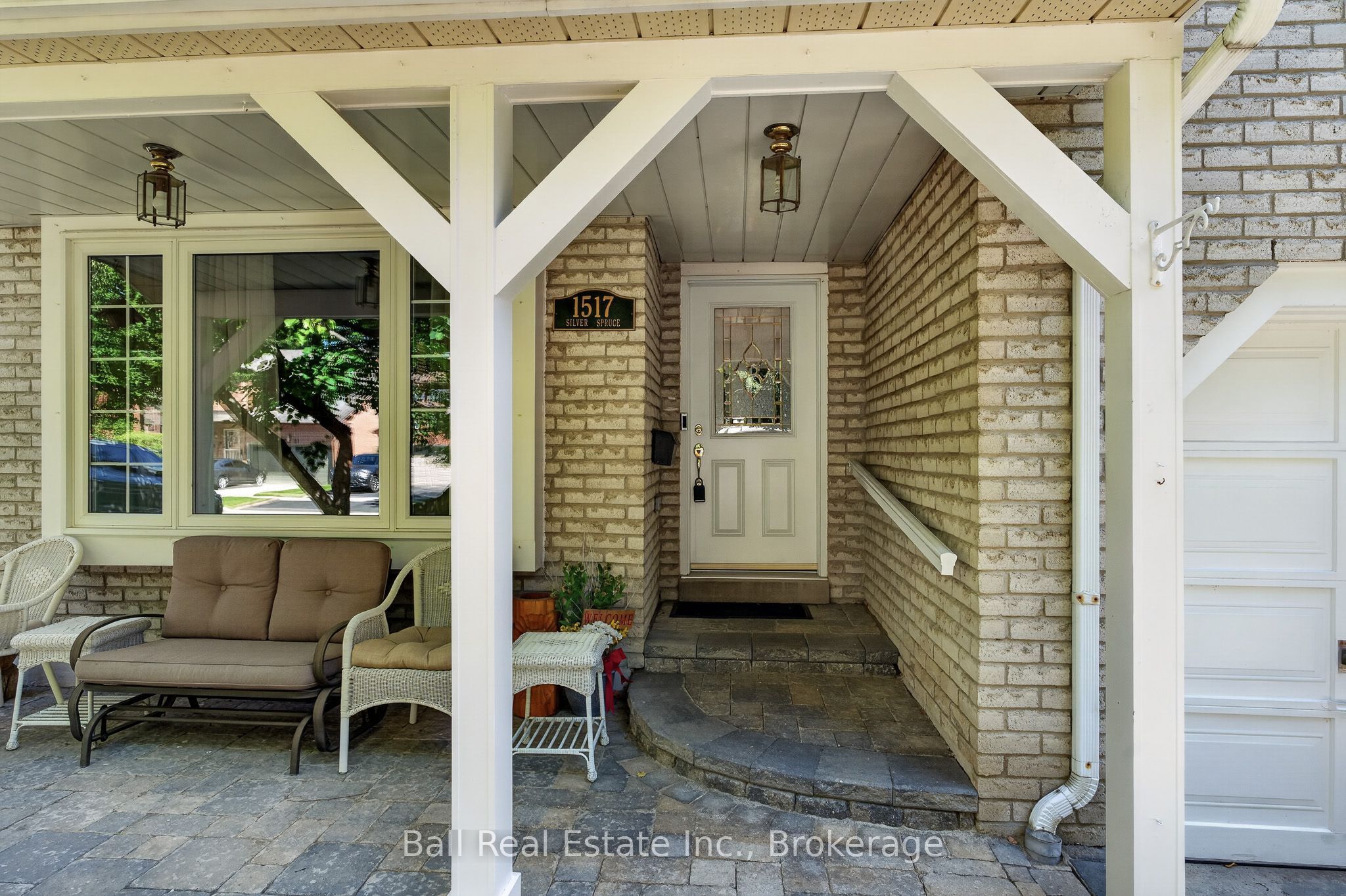 1517 Silver Spruce Drive, Pickering, ON L1V 5G9 photo 4