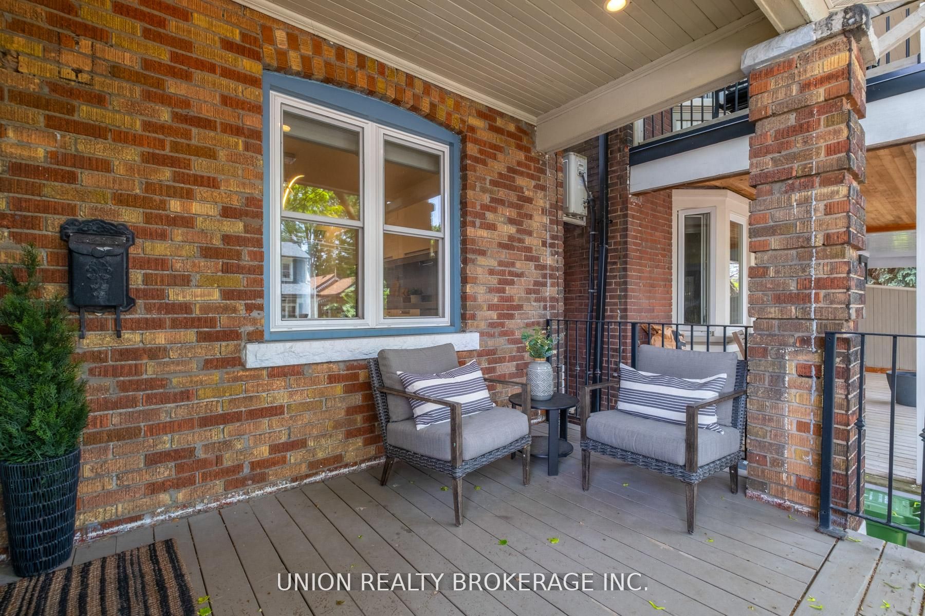 99 Hiawatha Road, Toronto, ON M4L 2X7 photo 3