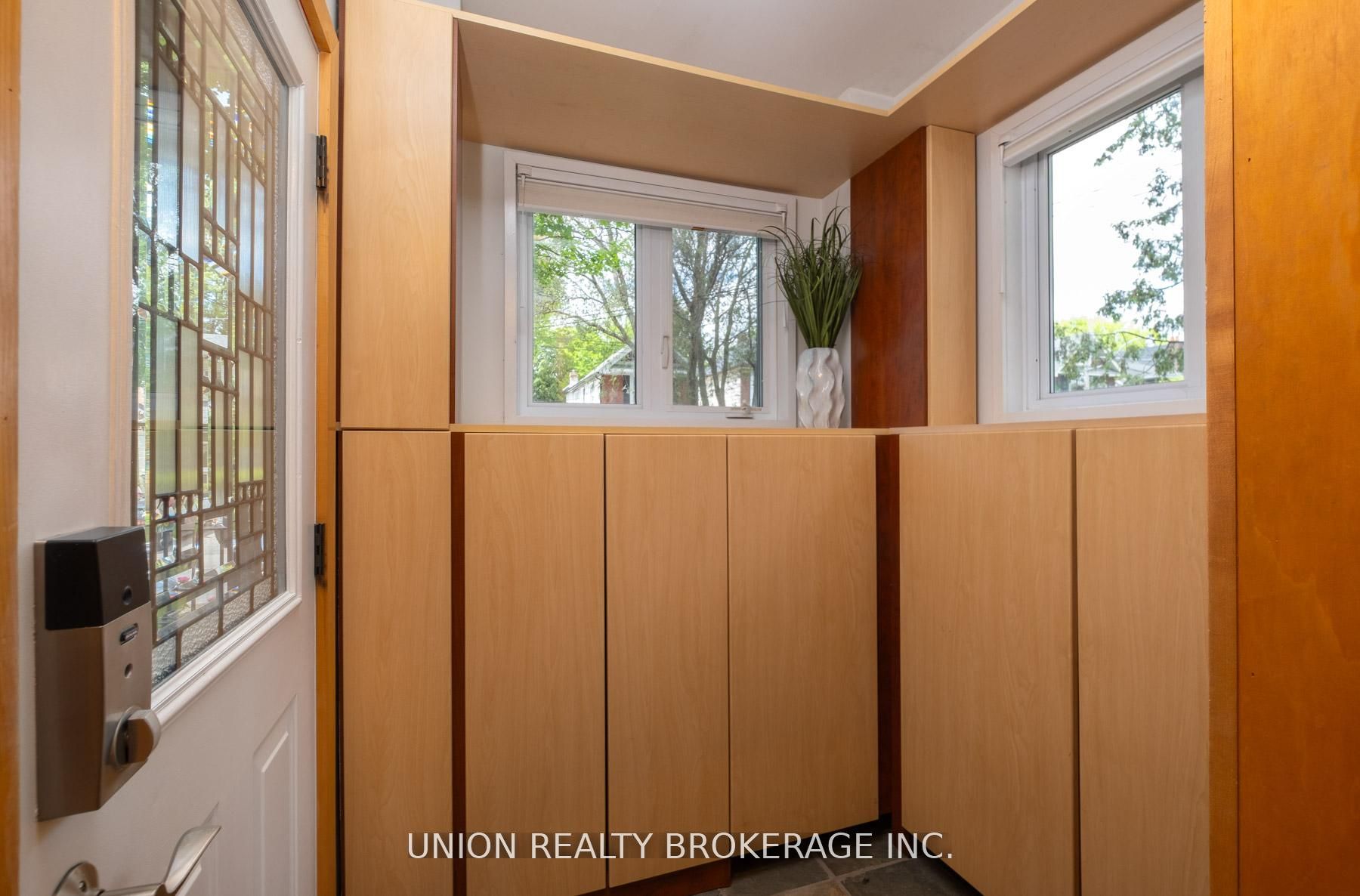99 Hiawatha Road, Toronto, ON M4L 2X7 photo 4
