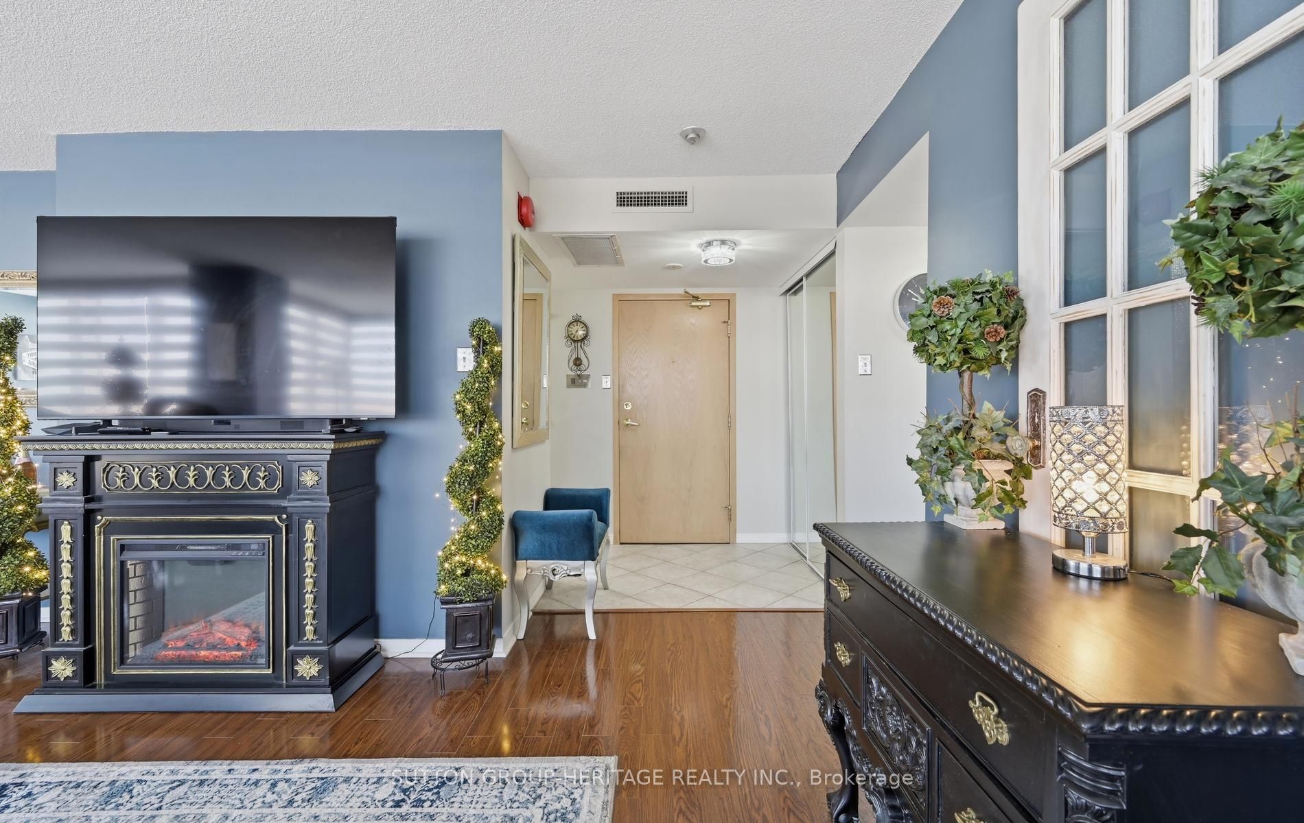 25 Cumberland Lane 514, Ajax, ON L1S 7K1 photo 5