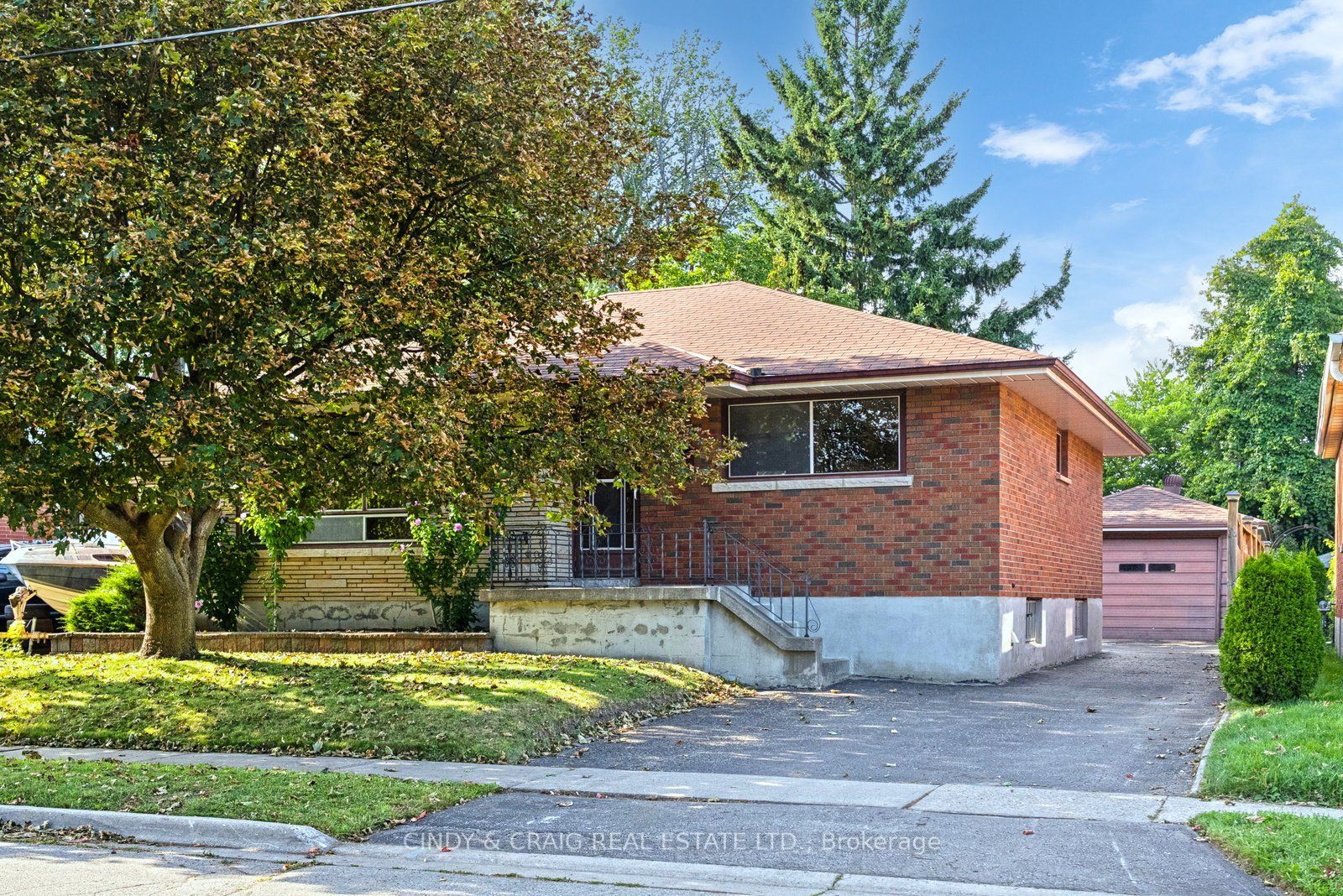 522 Dunkirk Avenue, Oshawa, ON L1H 3G7