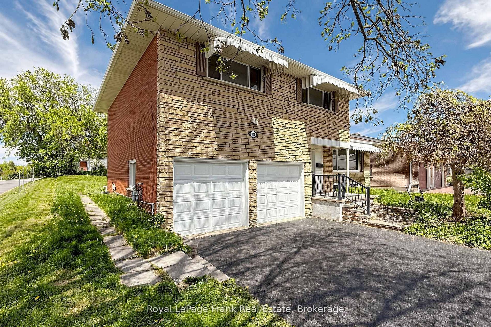 344 Rossland Road E, Oshawa, ON L1G 2X1