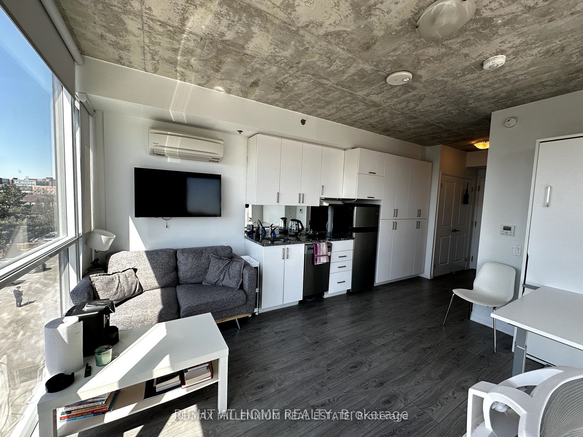 1900 Simcoe Street N 308, Oshawa, ON L1G 0C1 photo 4