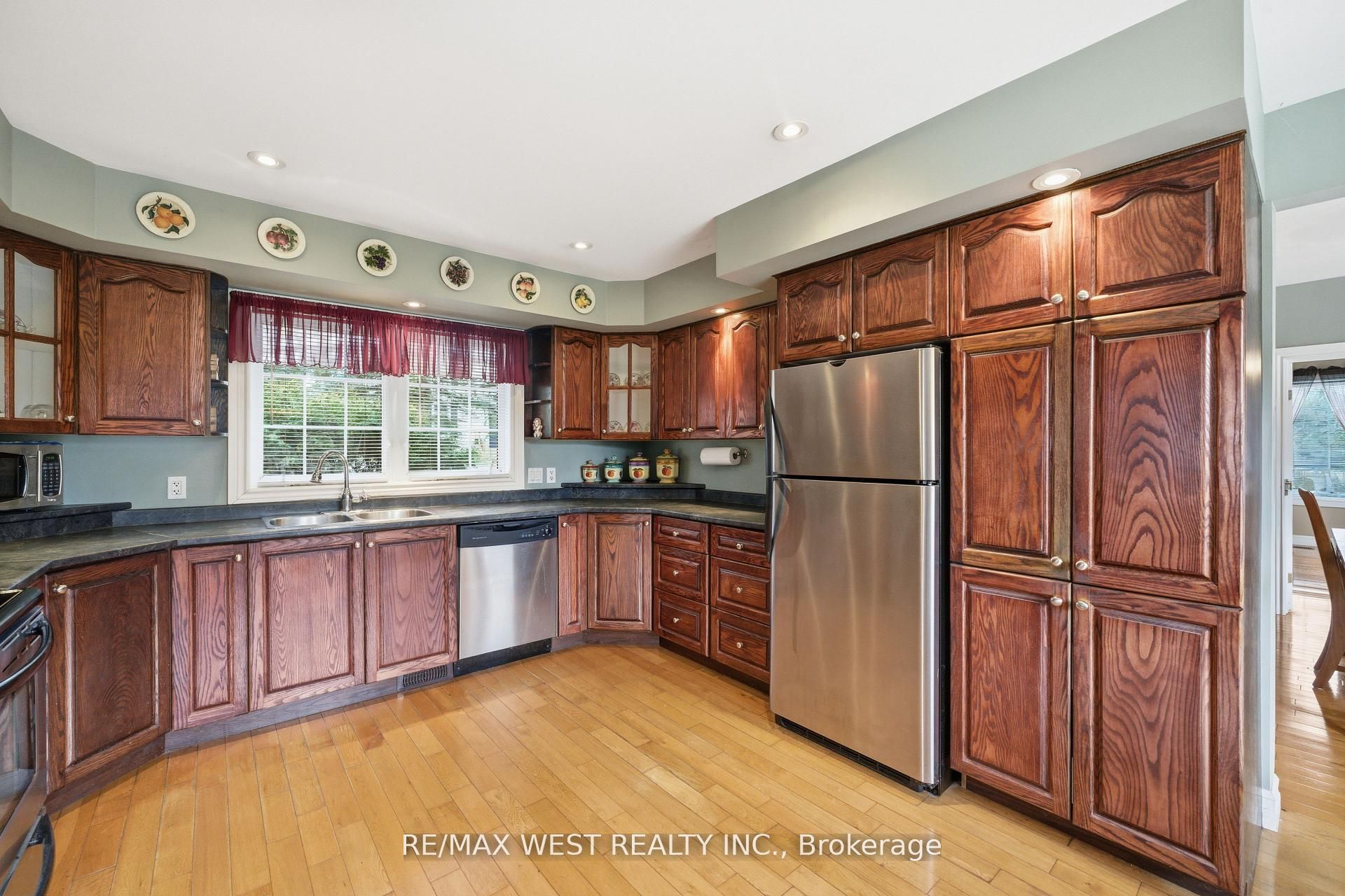 4 Coryell Street, Scugog, ON L0C 1G0 photo 4