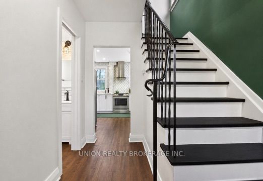 87 Midland Avenue, Toronto, ON M1N 3Z8 photo 2