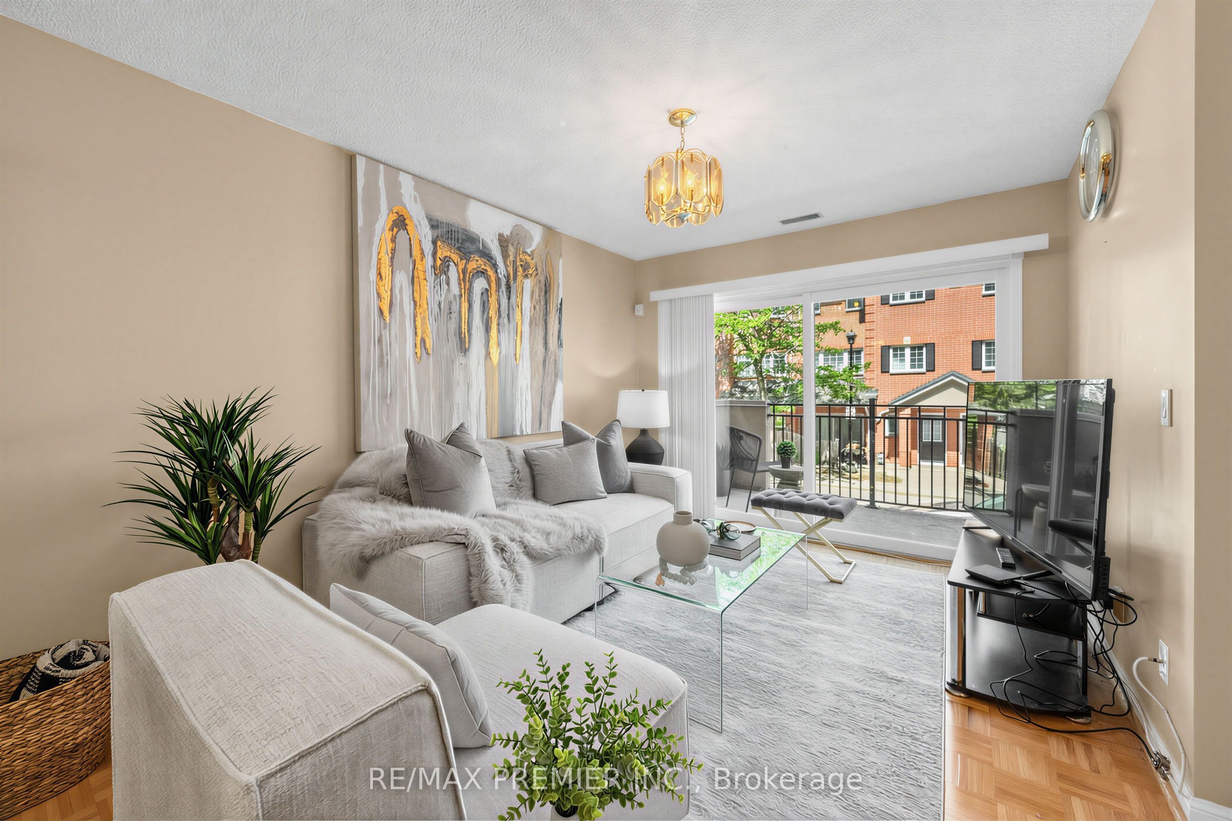 1400 The Esplanade N 602, Pickering, ON L1V 6V2 photo 4