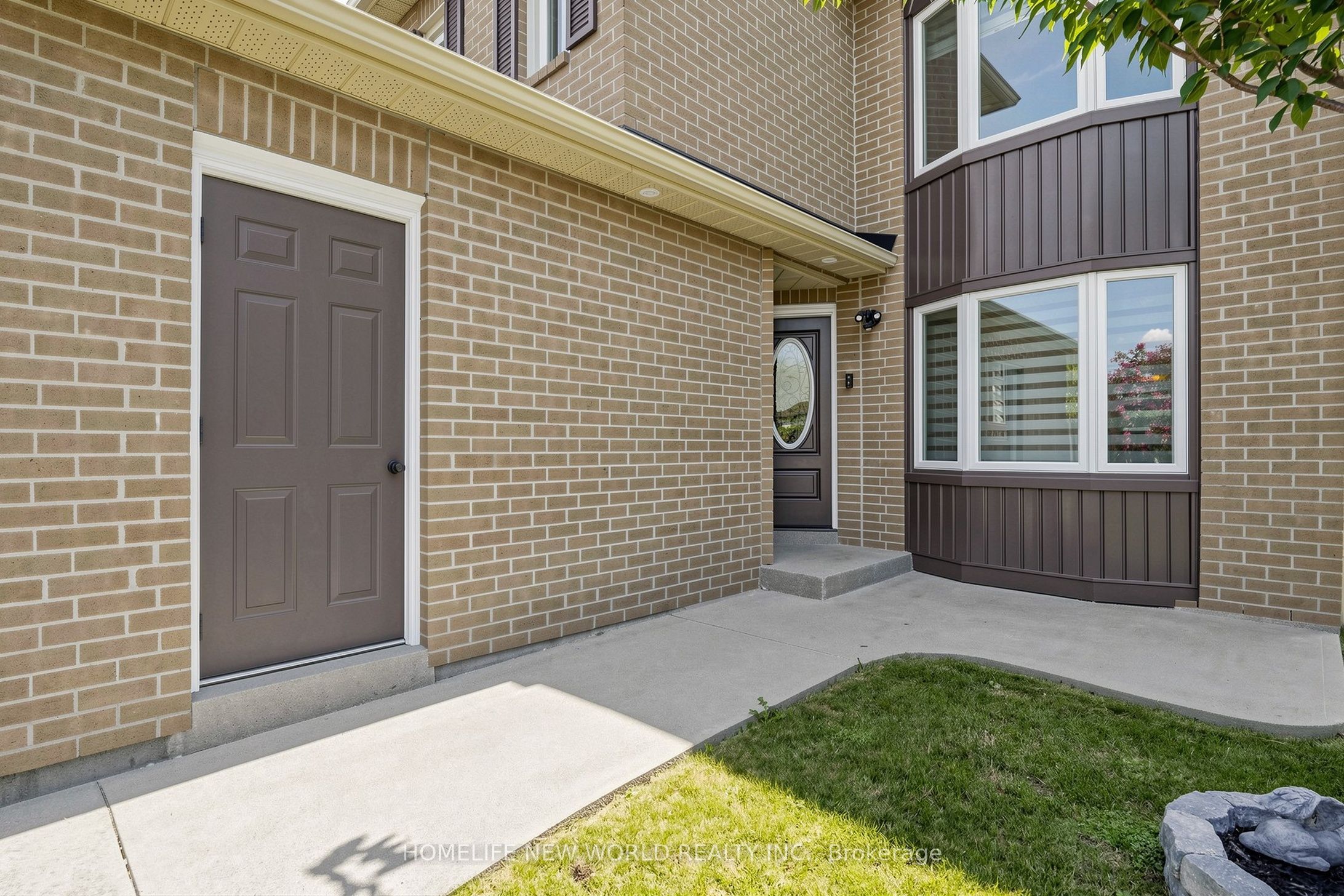 136 Reed Drive, Ajax, ON L1S 6V2 photo 4