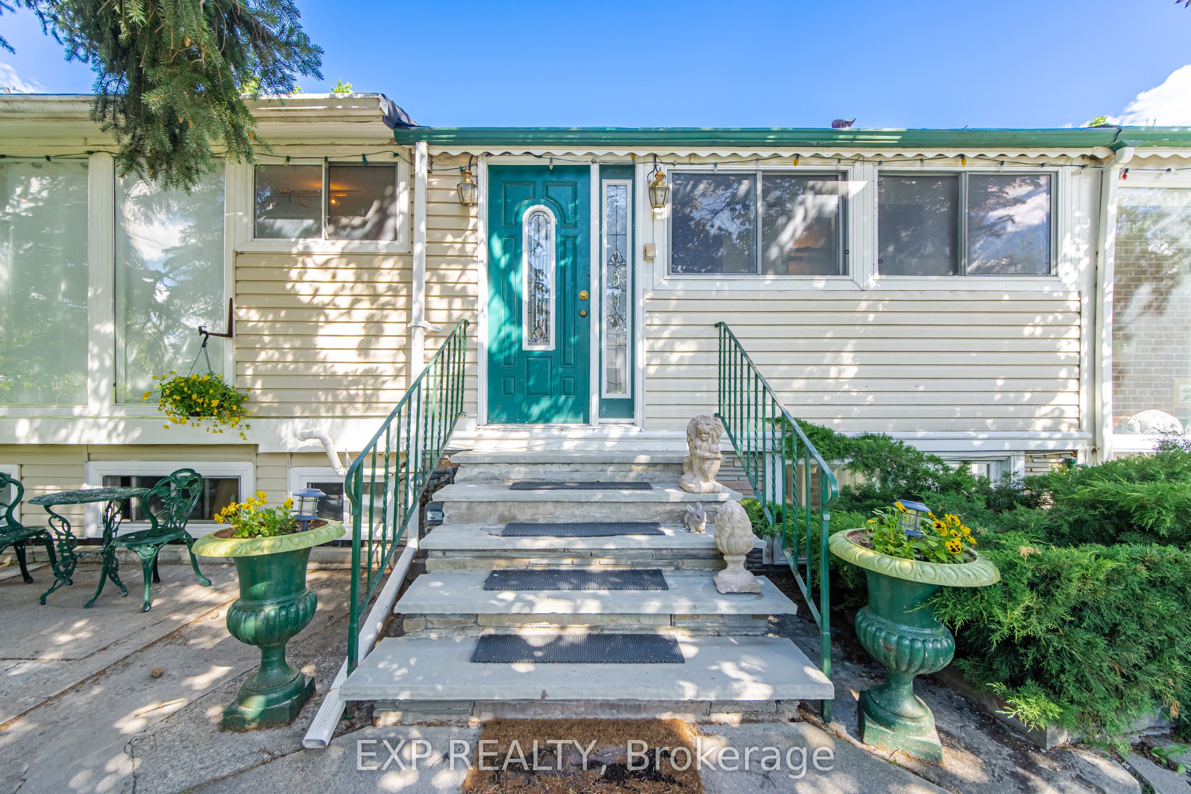 43 Ridgemoor Avenue, Toronto, ON M1N 1M5 photo 4