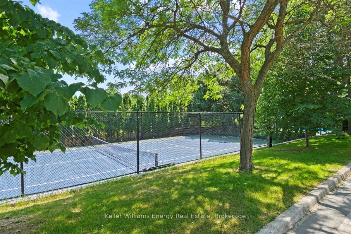 4727 Sheppard Avenue E 312, Toronto, ON M1S 5B3 photo 3