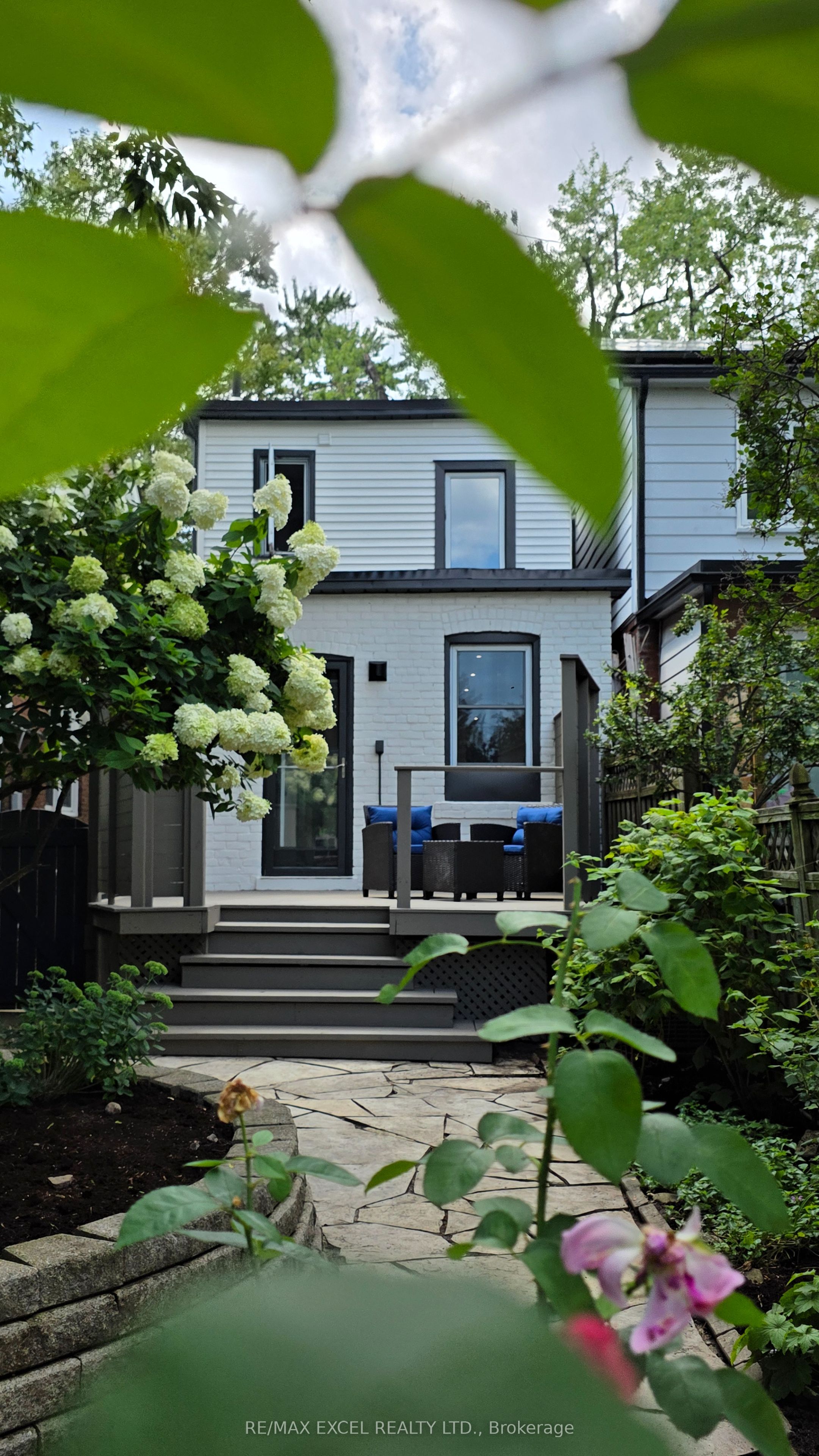 171 Langford Avenue, Toronto, ON M4J 3E7 photo 5