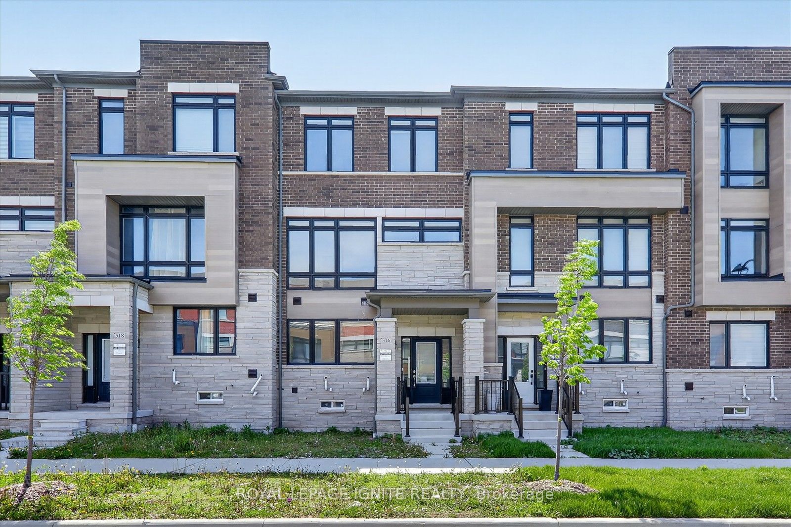 516 Danks Ridge Drive, Ajax, ON L1S 0H4