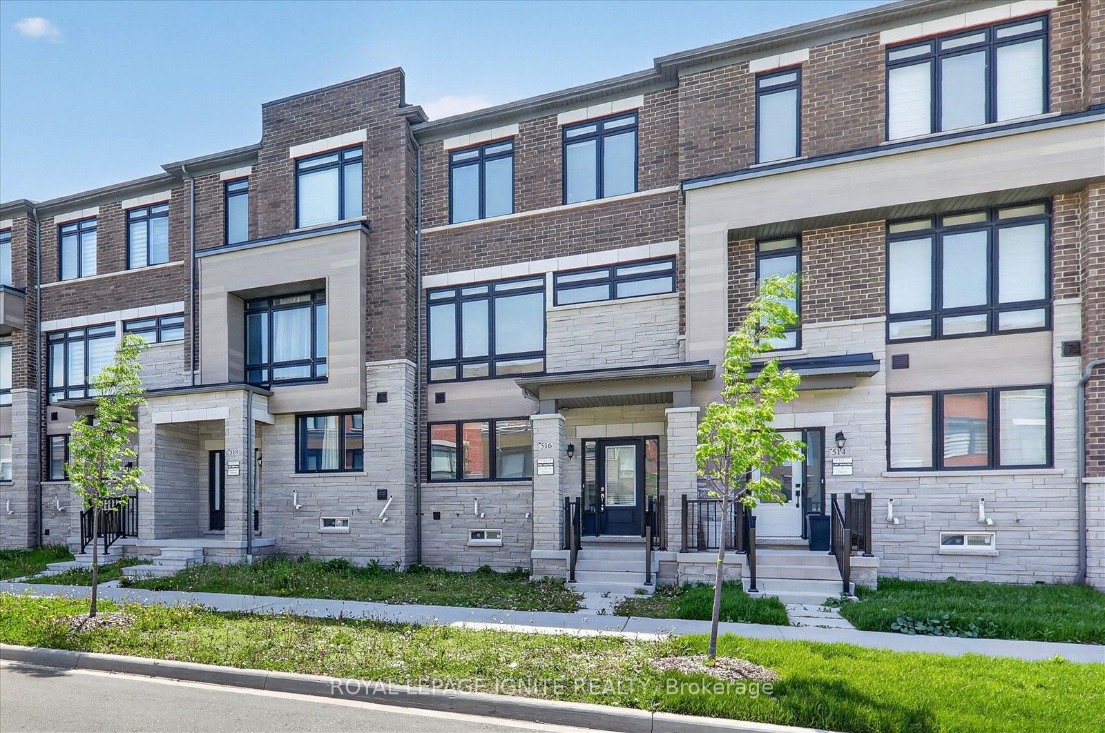 516 Danks Ridge Drive, Ajax, ON L1S 0H4 photo 3
