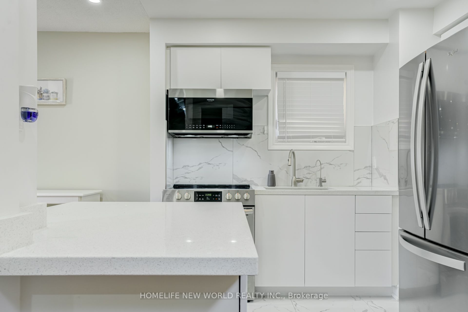 89 Chatfield Drive, Ajax, ON L1T 2J4 photo 3