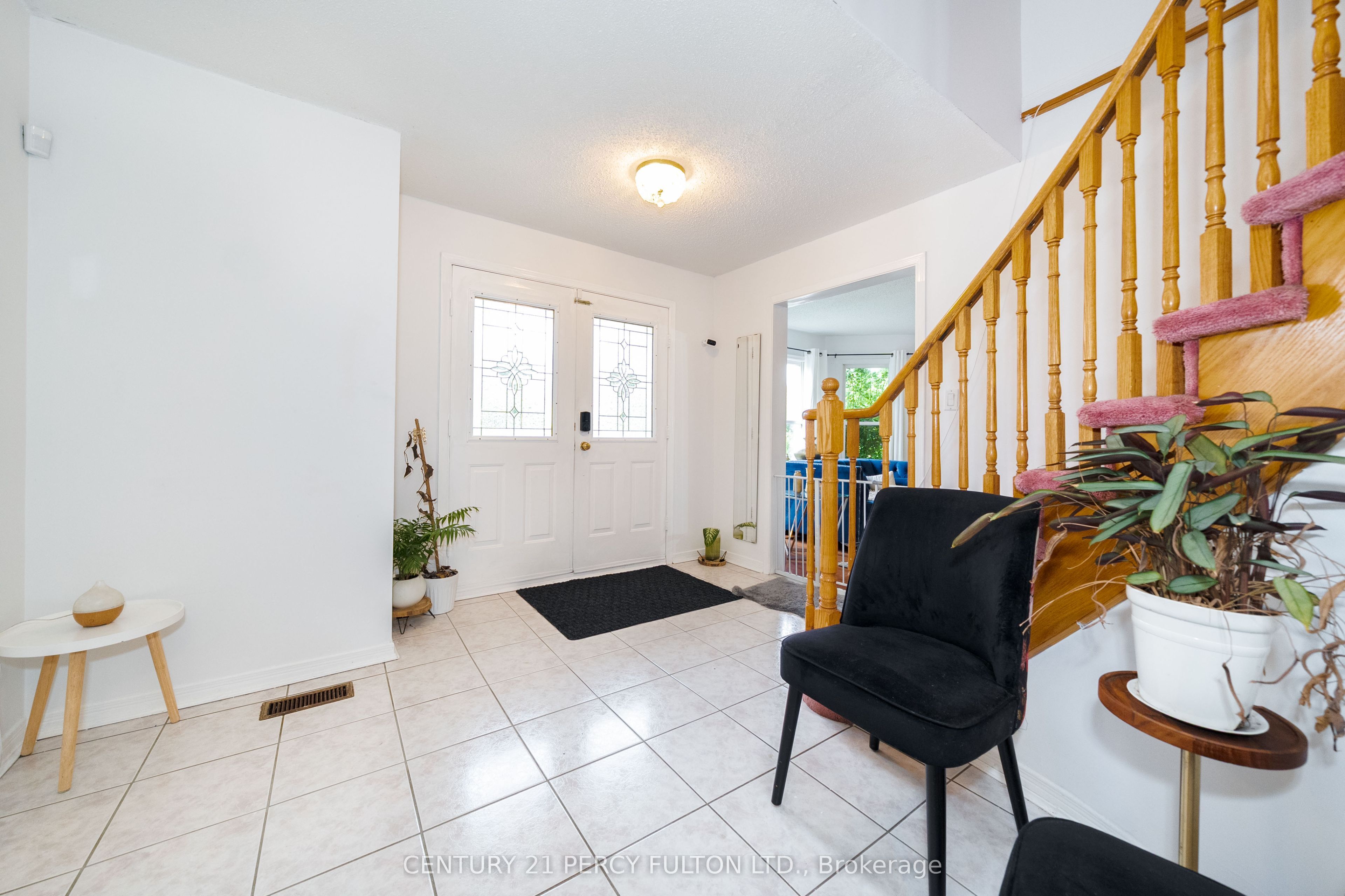 1951 Rosebank Road, Pickering, ON L1V 1P7 photo 5