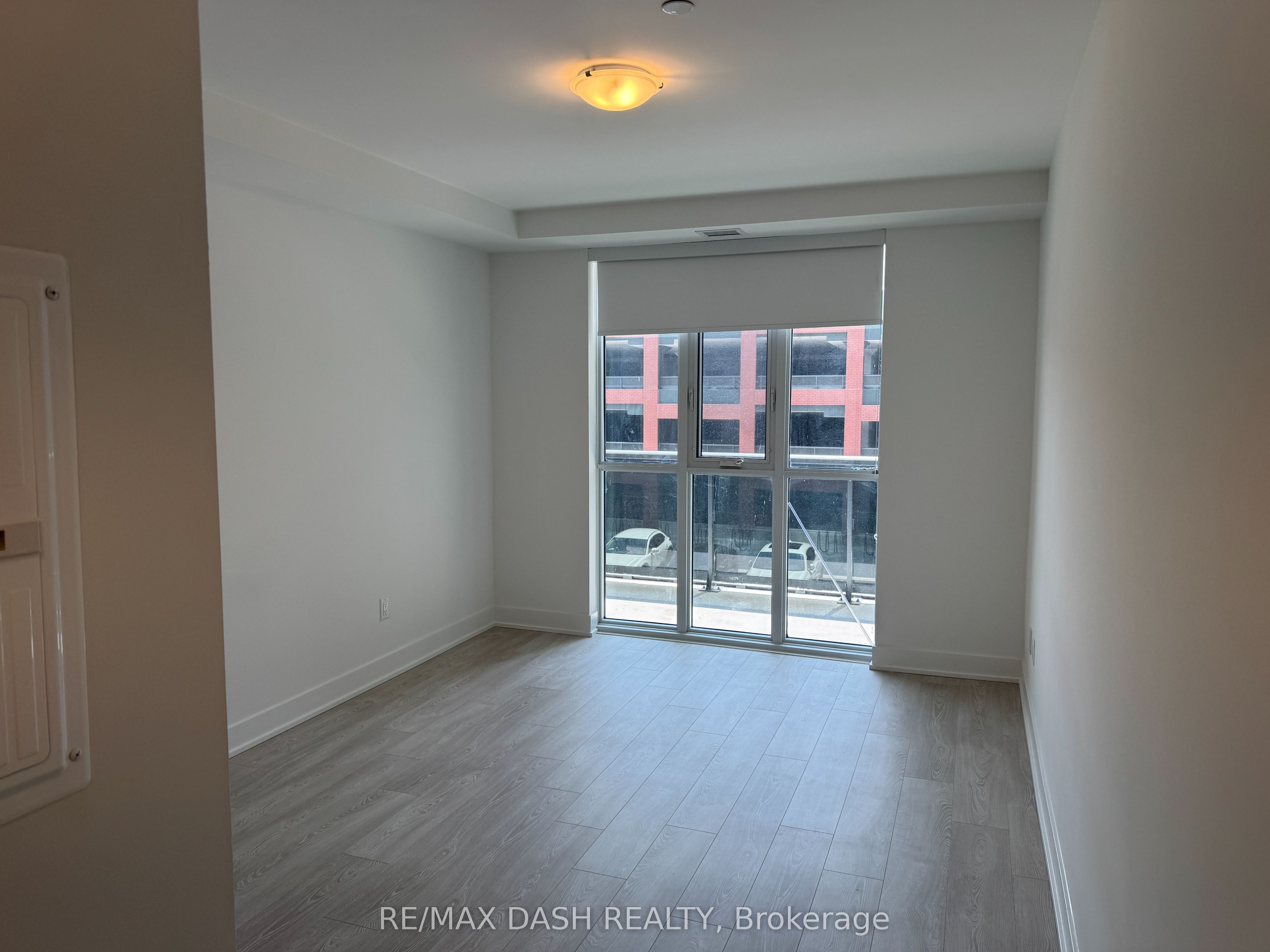 2545 Simcoe Street N 824, Oshawa, ON L1L 0W3 photo 2
