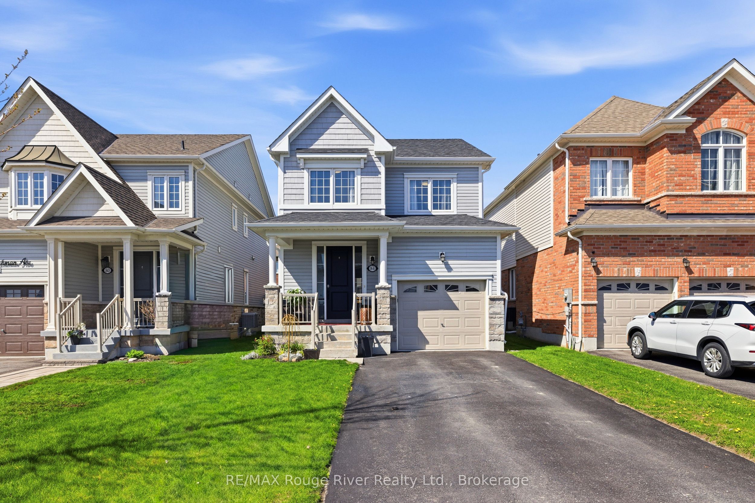 84 Fred Jackman Avenue, Clarington, ON L1C 0T4 photo 2