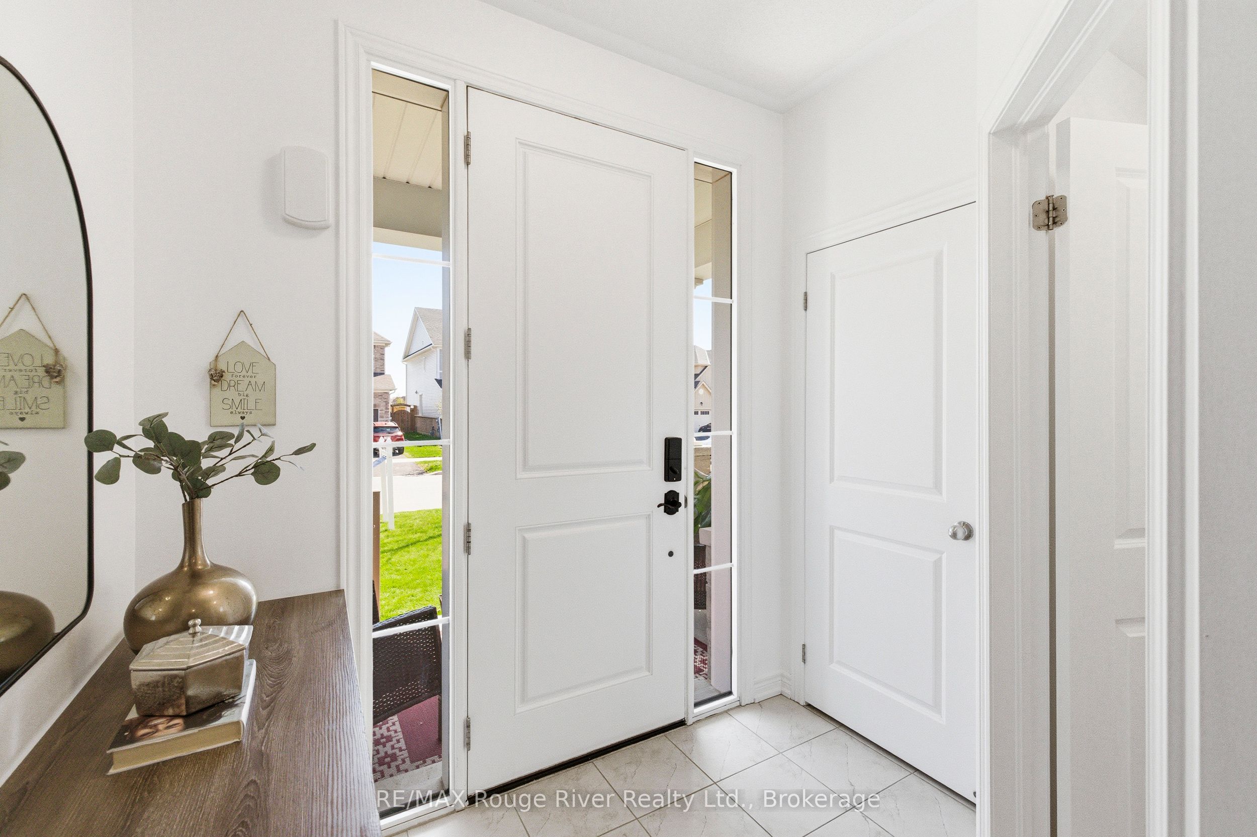 84 Fred Jackman Avenue, Clarington, ON L1C 0T4 photo 4