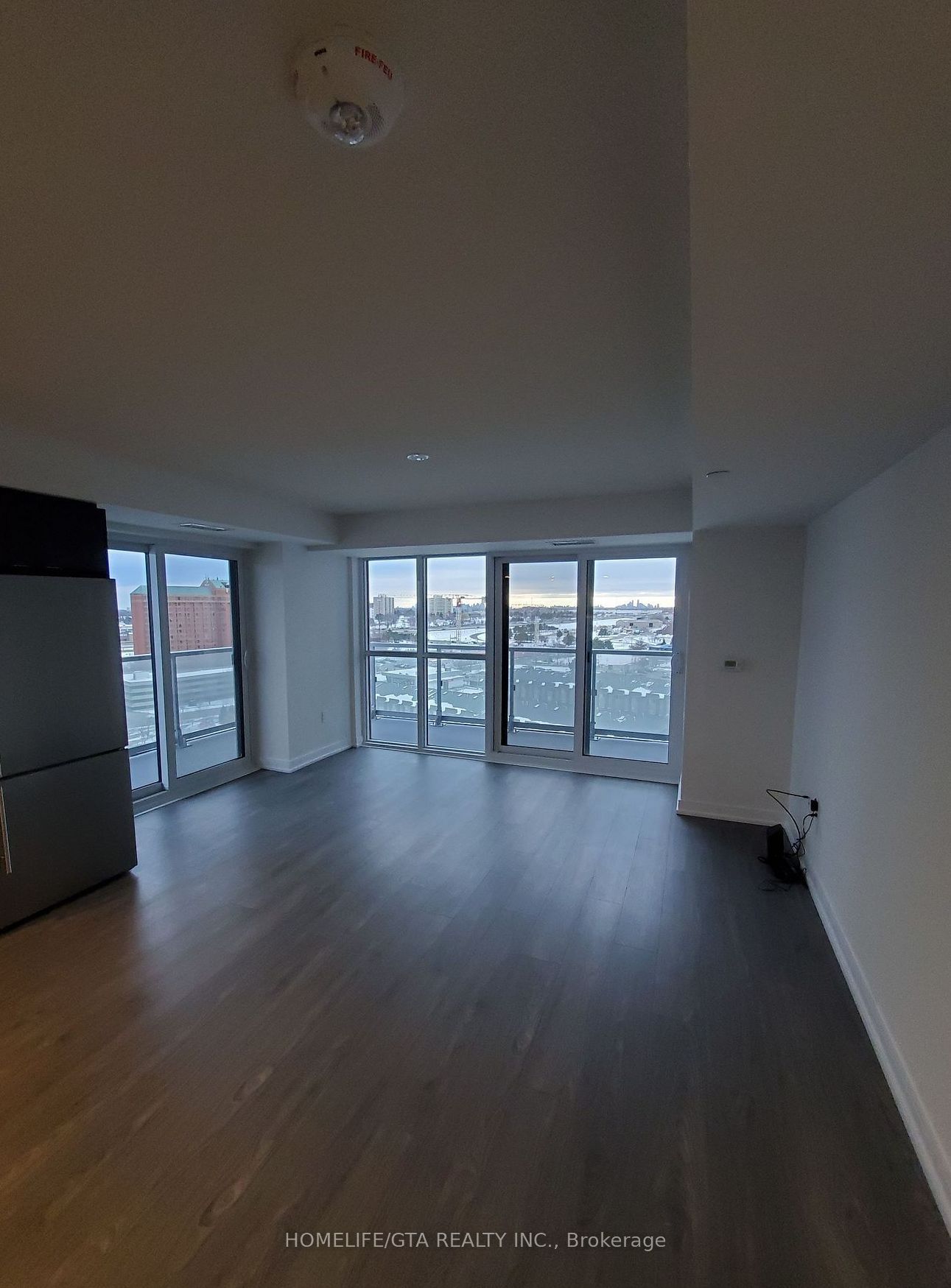 225 Village Green Square 1107, Toronto, ON M1S 0L3 photo 5