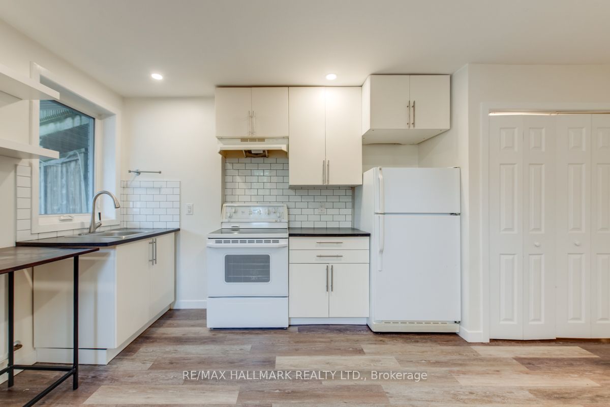 233 Kingston Road Main, Toronto, ON M4L 1T5 photo 2