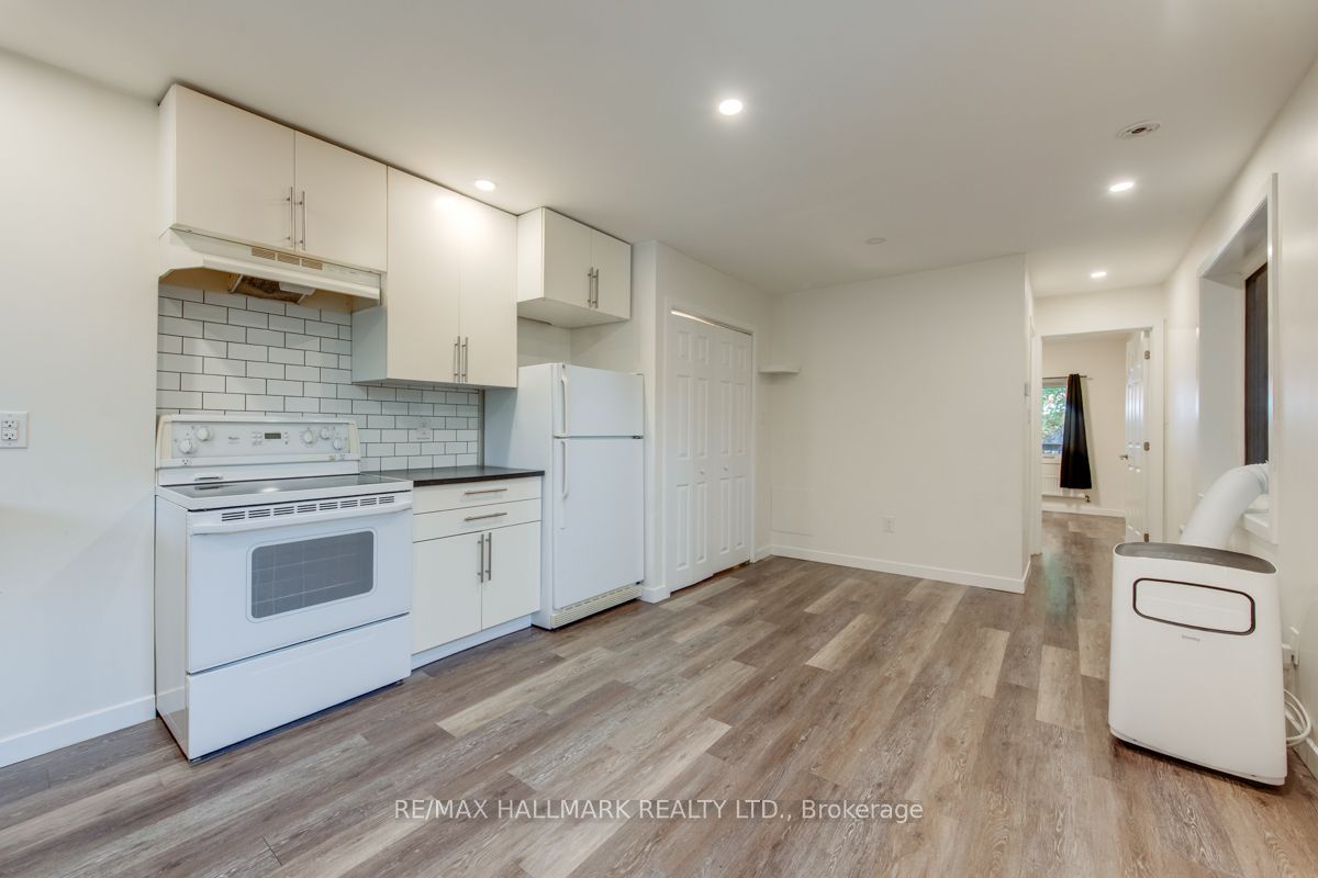 233 Kingston Road Main, Toronto, ON M4L 1T5 photo 3