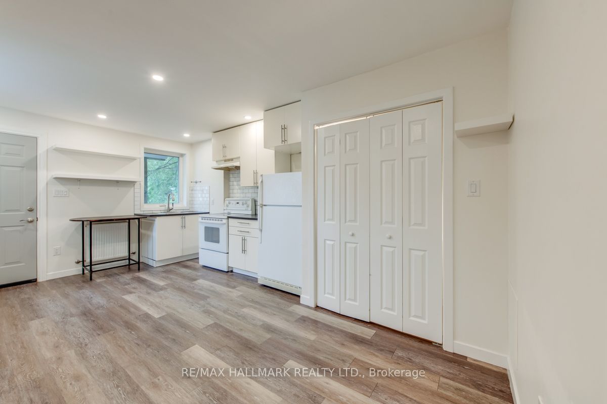 233 Kingston Road Main, Toronto, ON M4L 1T5 photo 4