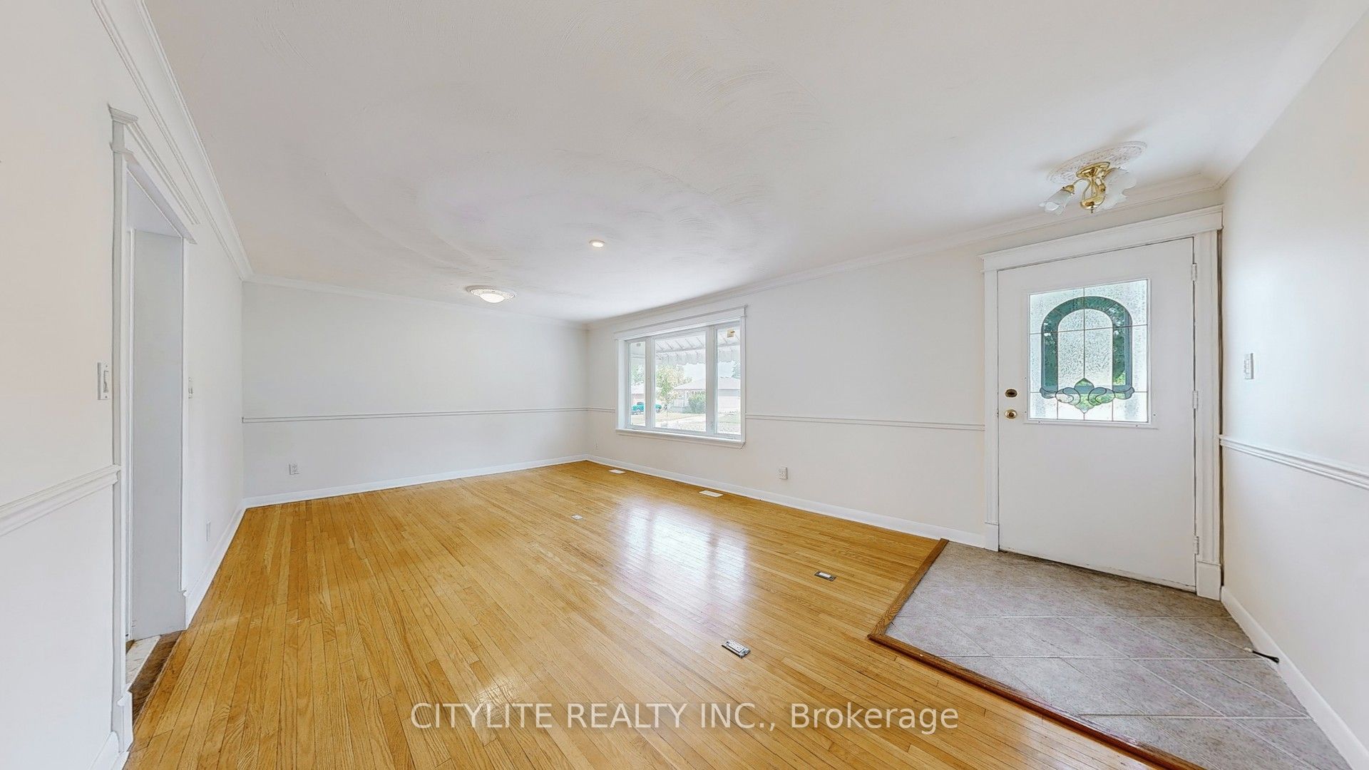 516 Monteith Avenue, Oshawa, ON L1J 1C9 photo 3