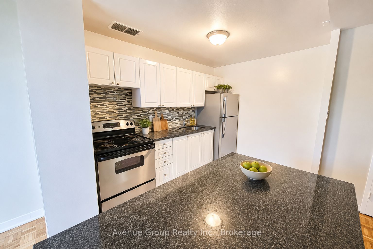 3801 Lawrence Avenue E 403, Toronto, ON M1G 1R3 photo 4