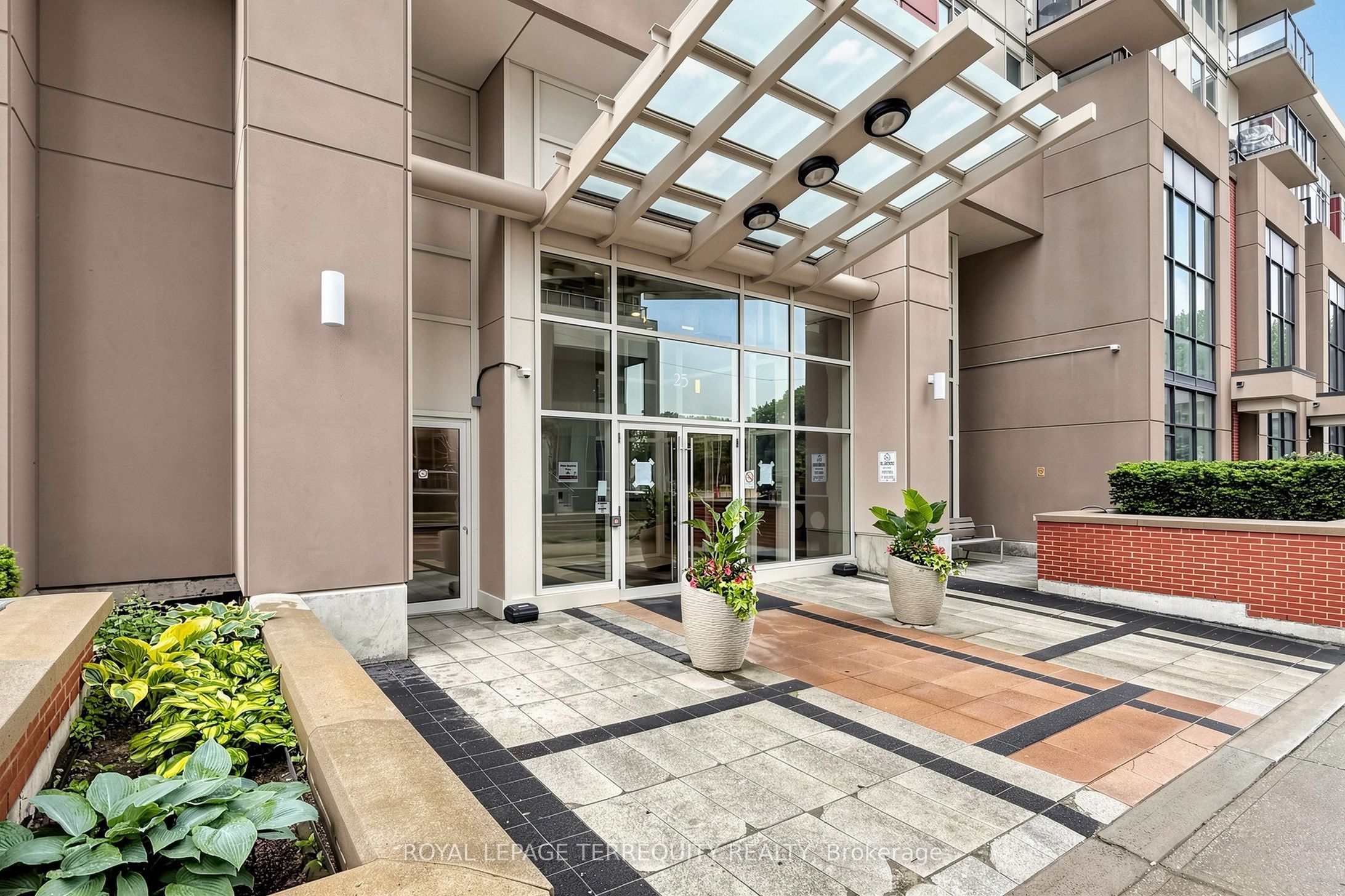 25 Town Centre Court 2105, Toronto, ON M1P 0B4 photo 4