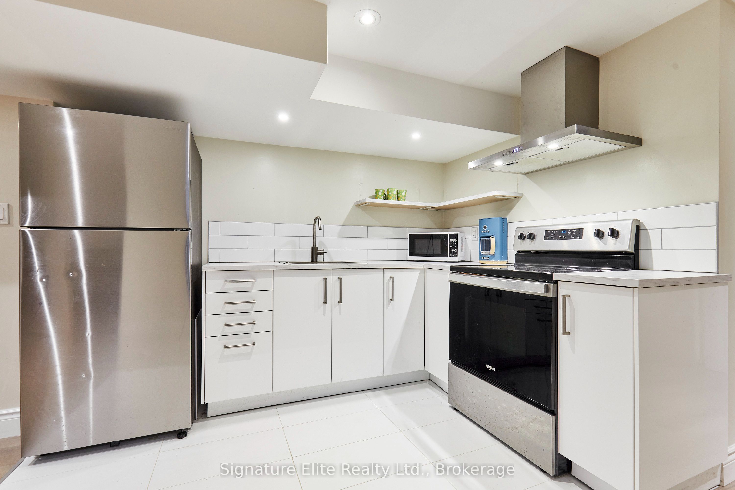 66 Virginia Avenue Bsmt, Toronto, ON M4C 2S9 photo 5