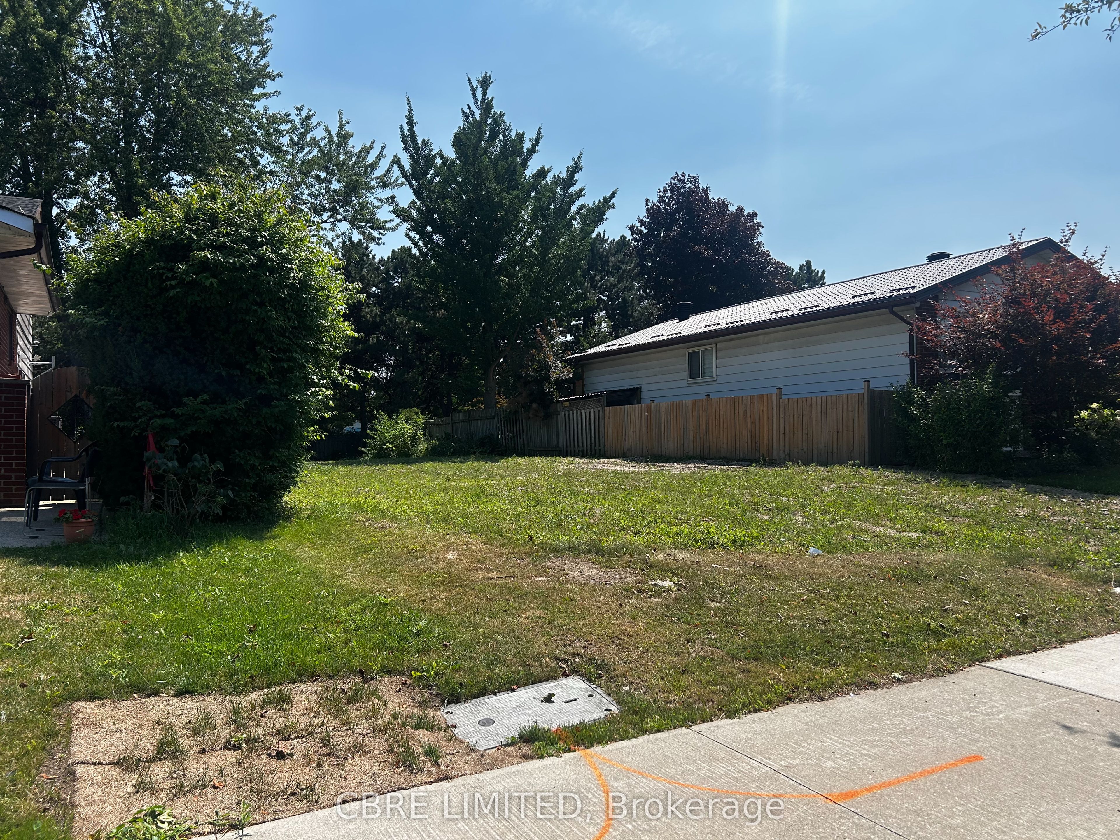 46 Howell Square, Toronto, ON M1B 1C4 photo 2