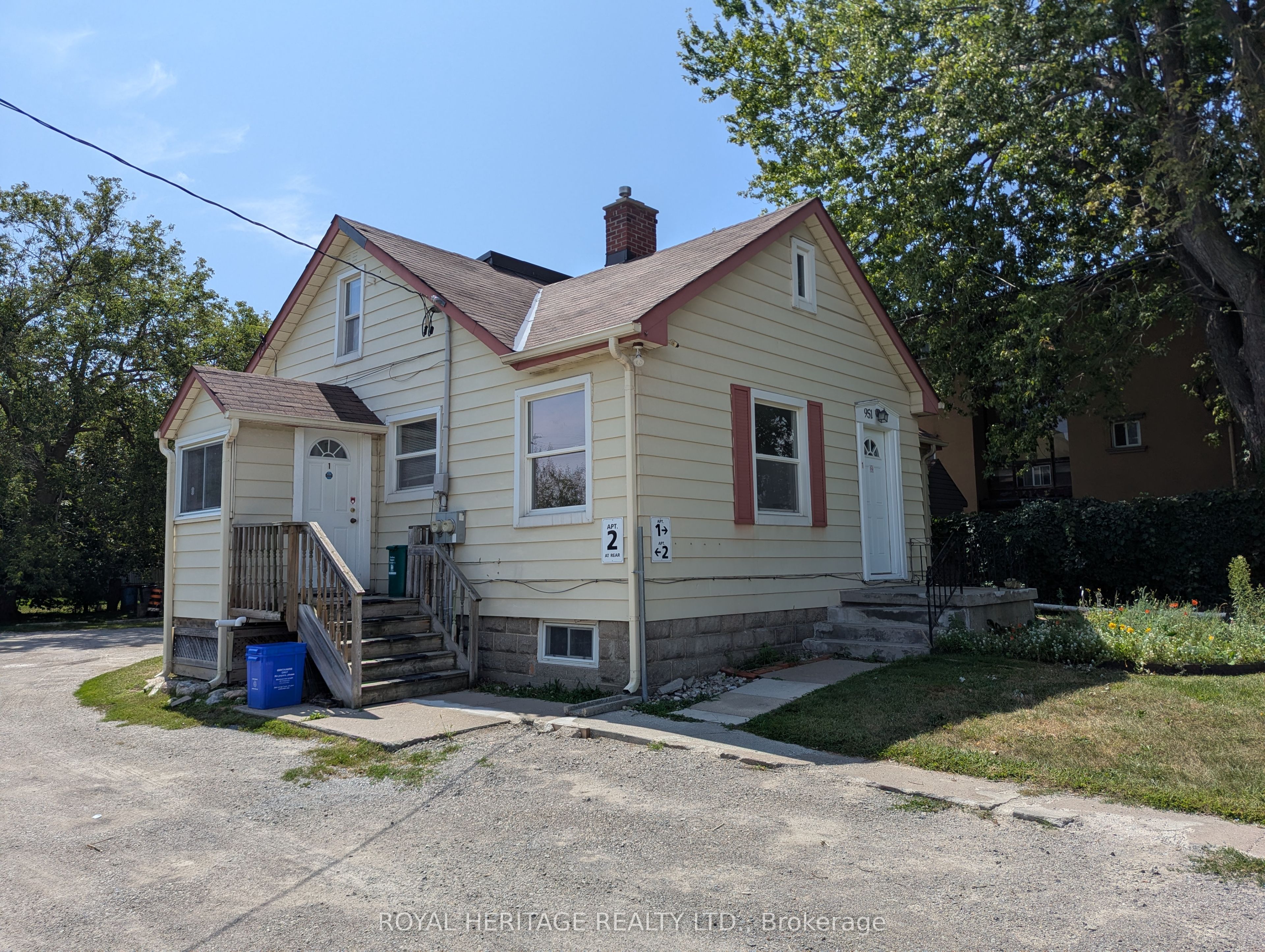 951 Dundas Street E 1, Whitby, ON L1N 2K1 photo 2