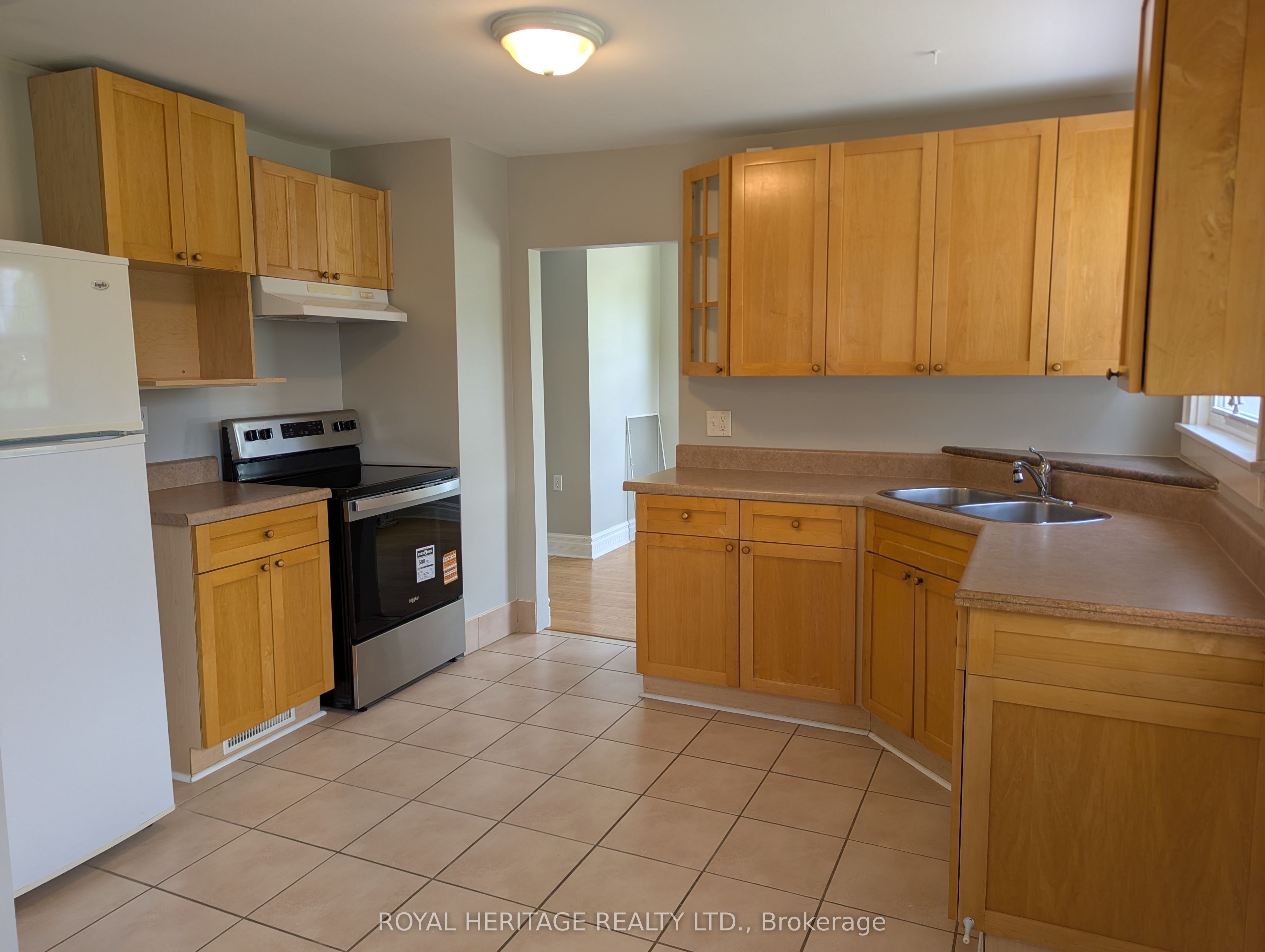 951 Dundas Street E 1, Whitby, ON L1N 2K1 photo 5