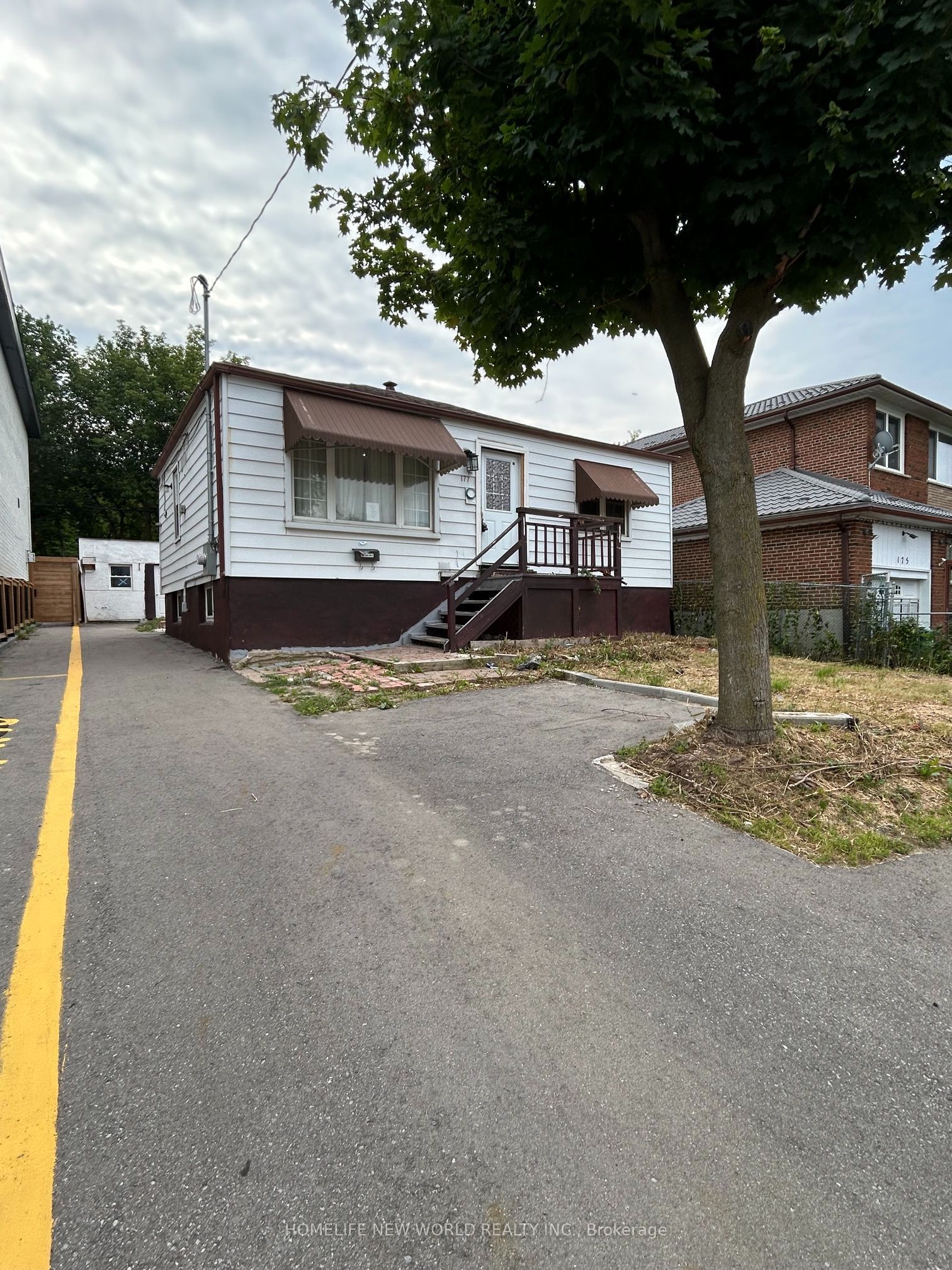 177 Magnolia Avenue, Toronto, ON M1K 3K7 photo 3