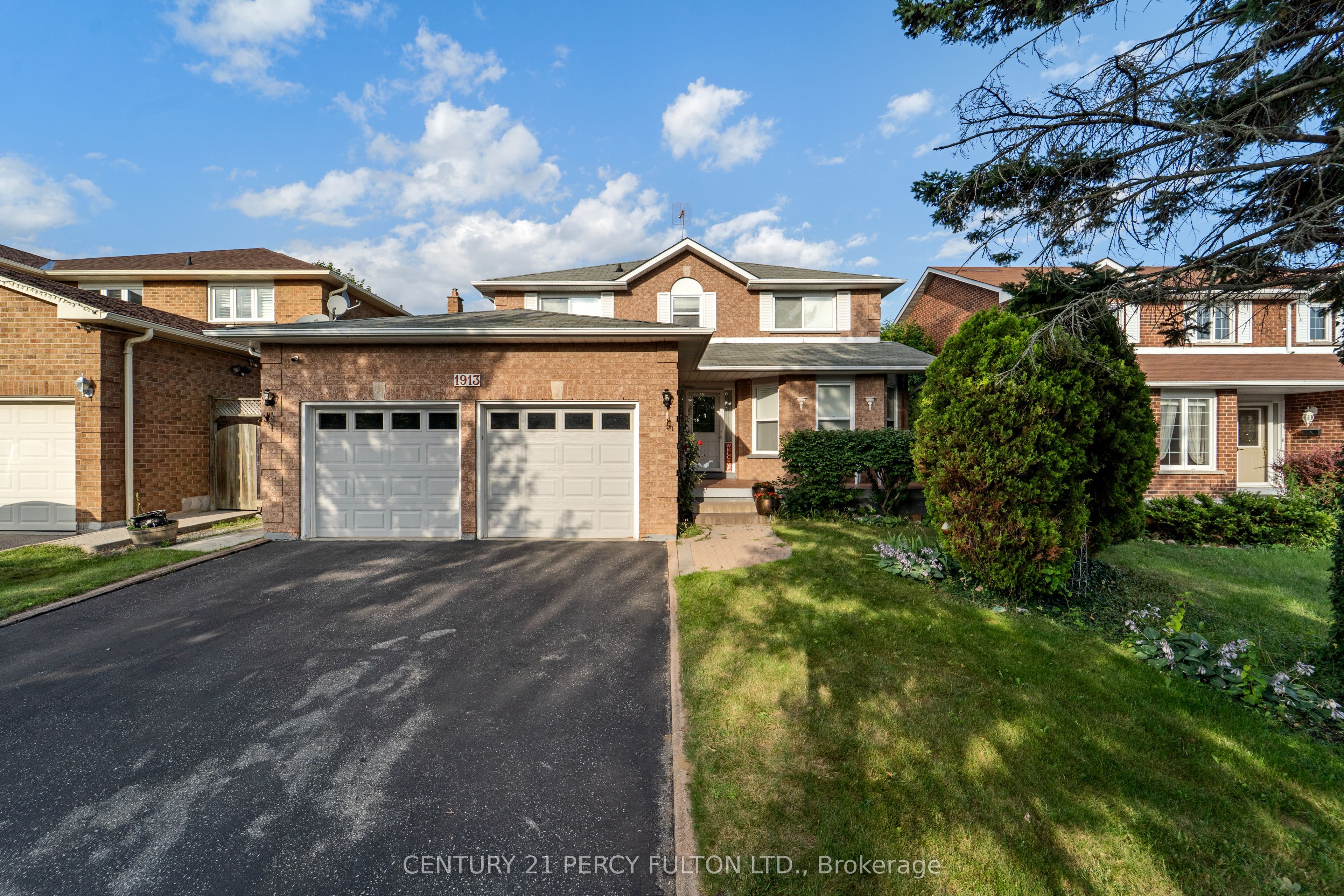 1913 Rosebank Road, Pickering, ON L1V 1P7