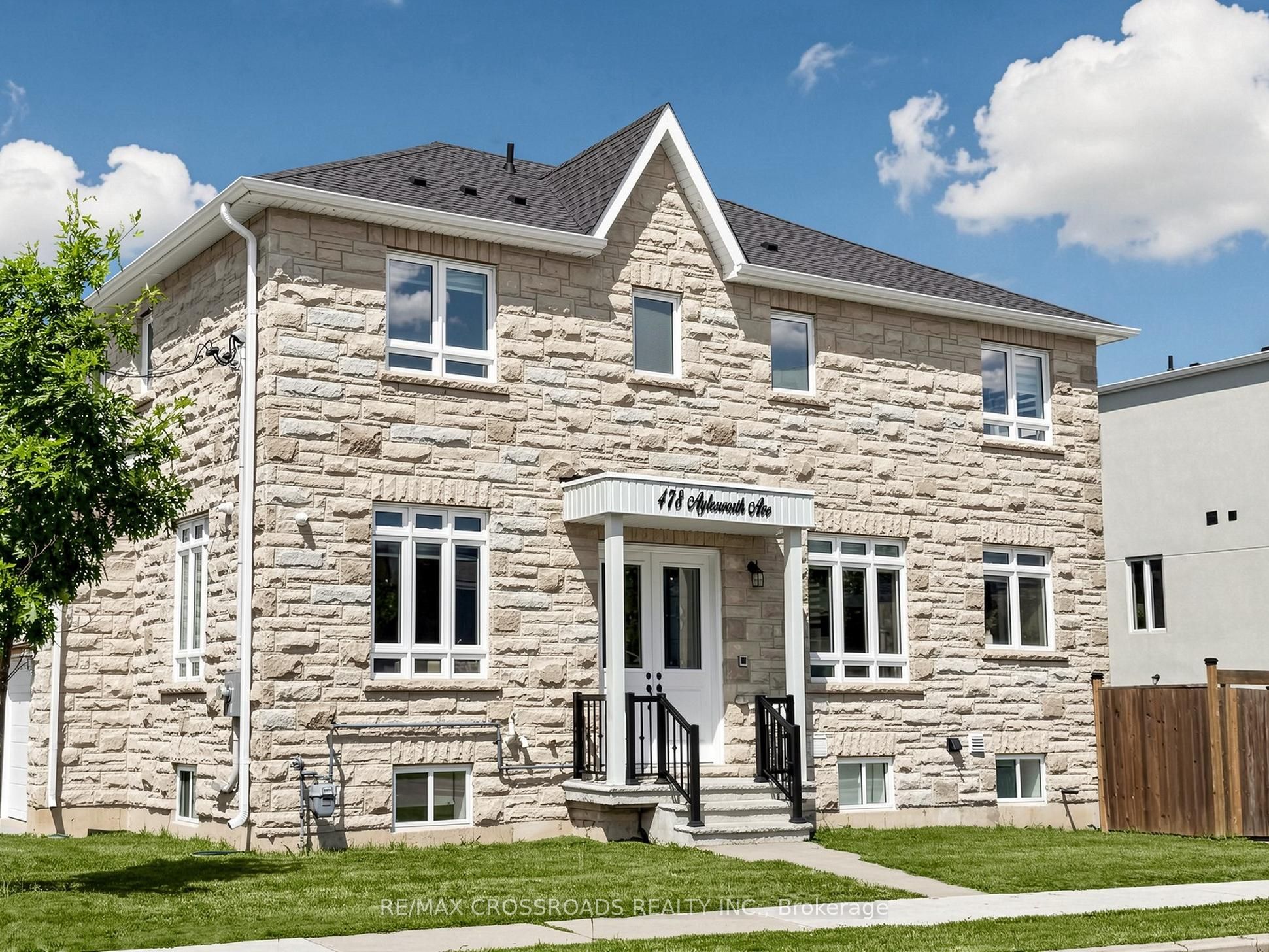 478 Aylesworth Avenue E, Toronto, ON M1N 3X9 photo 2