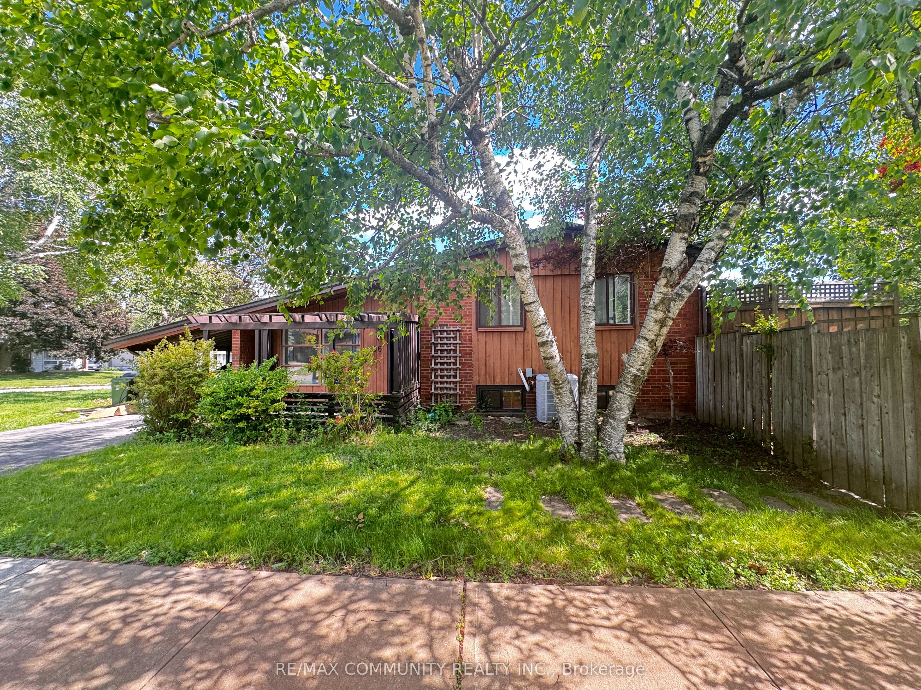 36 Benprice Court, Toronto, ON M1H 1N3