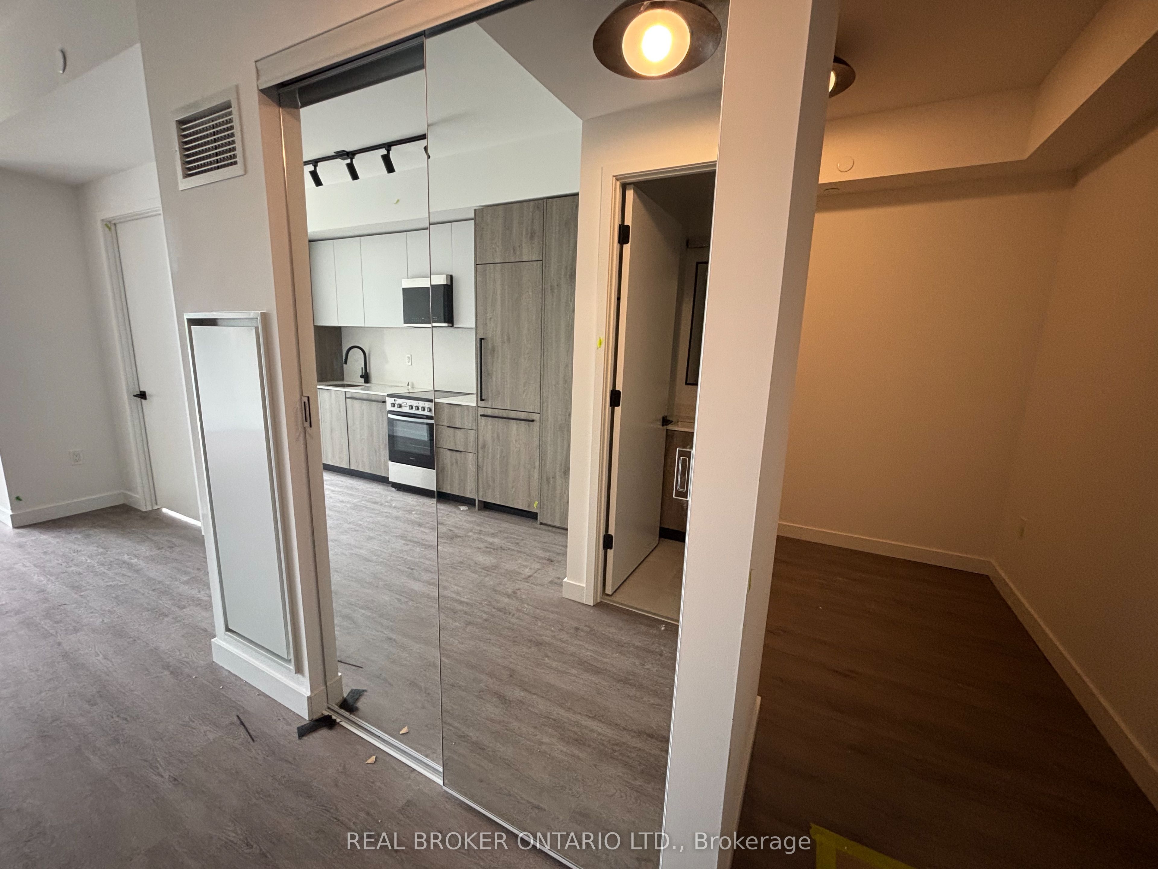 1635 Military Trail 232, Toronto, ON M1C 0G3 photo 2