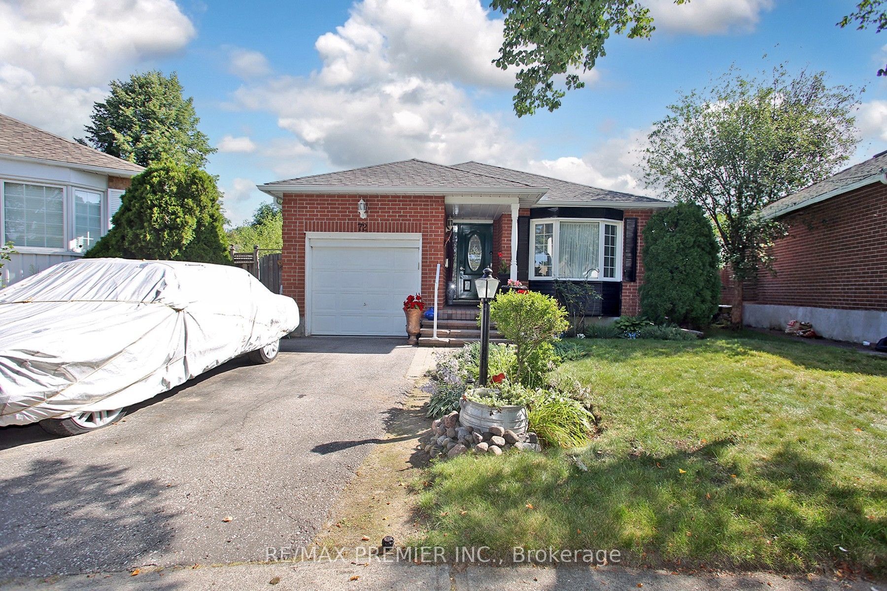 72 Homefield Square, Clarington, ON L1E 1L3