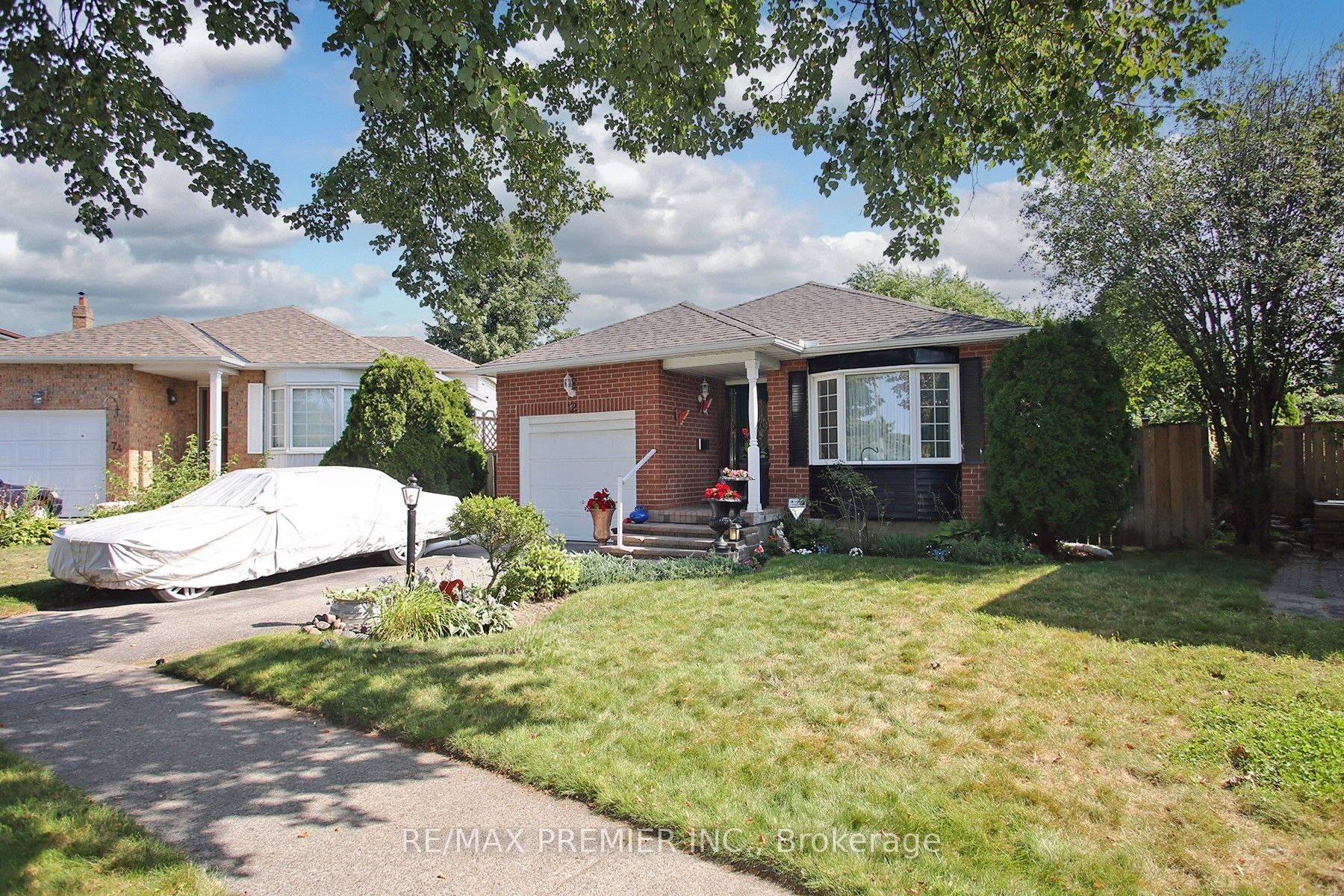 72 Homefield Square, Clarington, ON L1E 1L3 photo 2