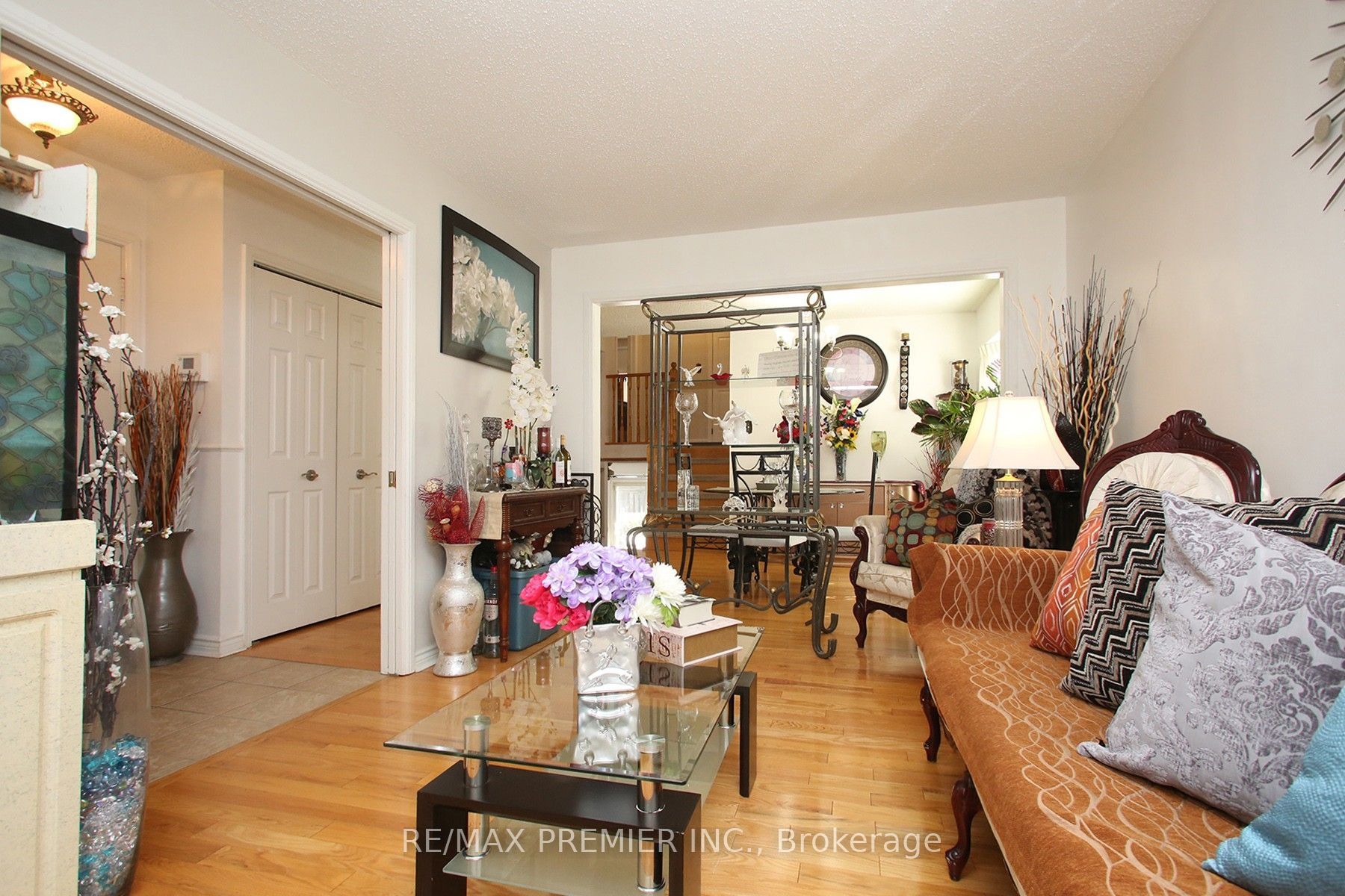 72 Homefield Square, Clarington, ON L1E 1L3 photo 4