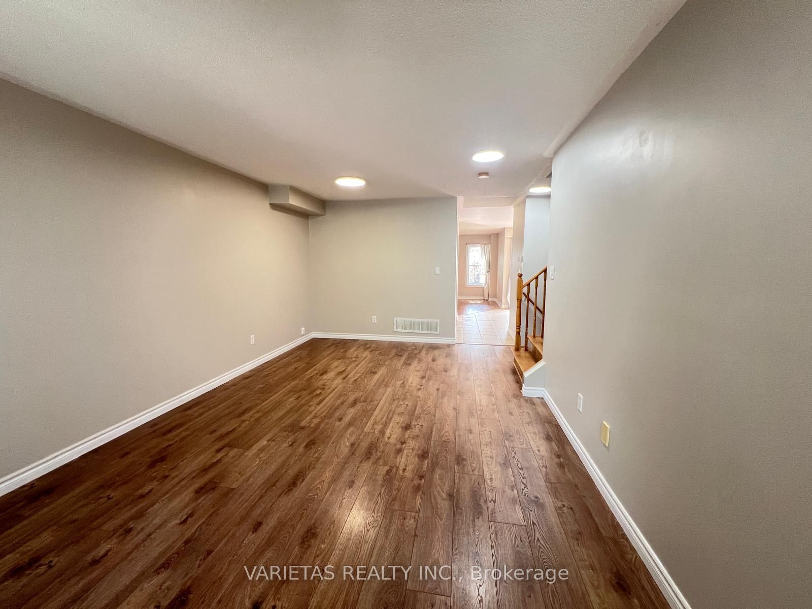 17 Barchester Crescent, Whitby, ON L1M 2L7 photo 4