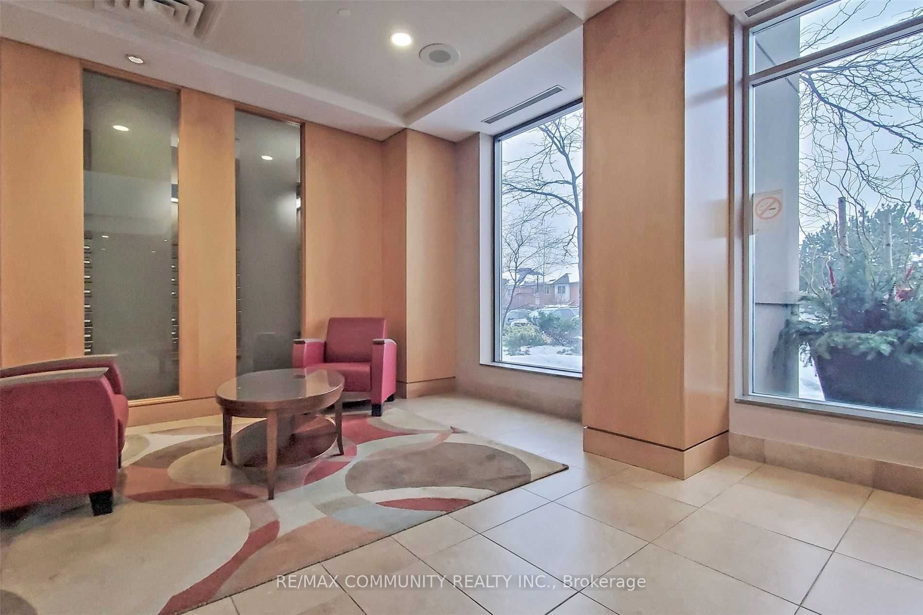 18 Mondeo Drive 541, Toronto, ON M1P 5C8 photo 4