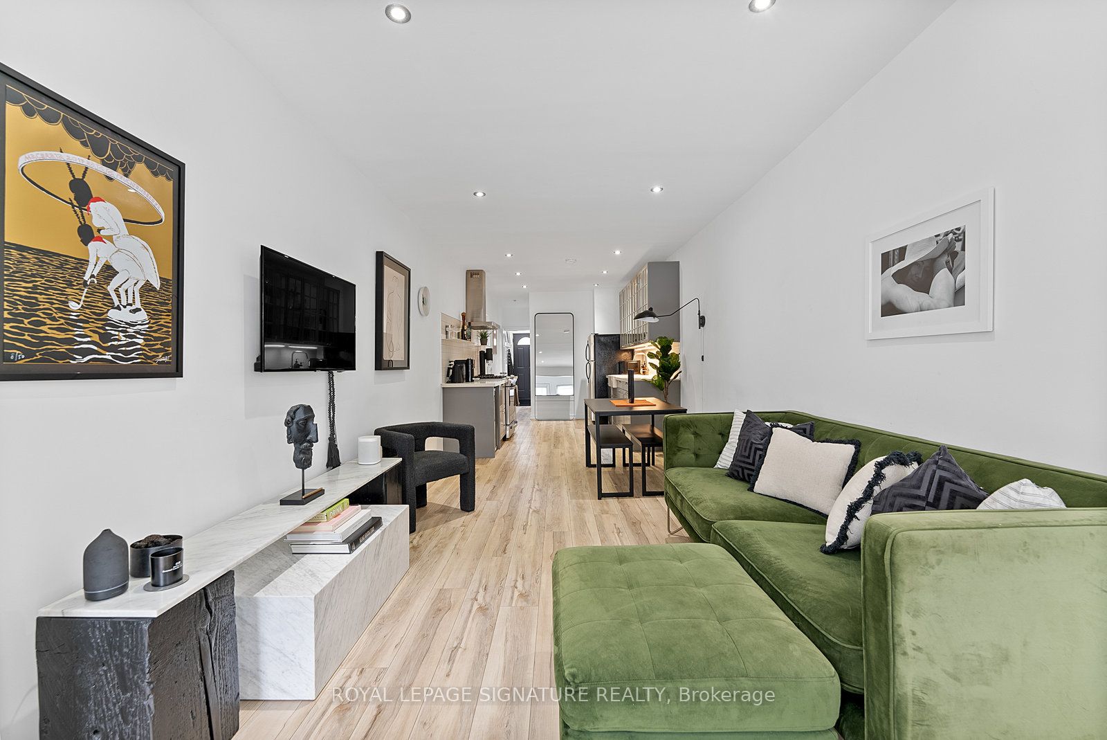 28 Minto Street, Toronto, ON M4L 1B6