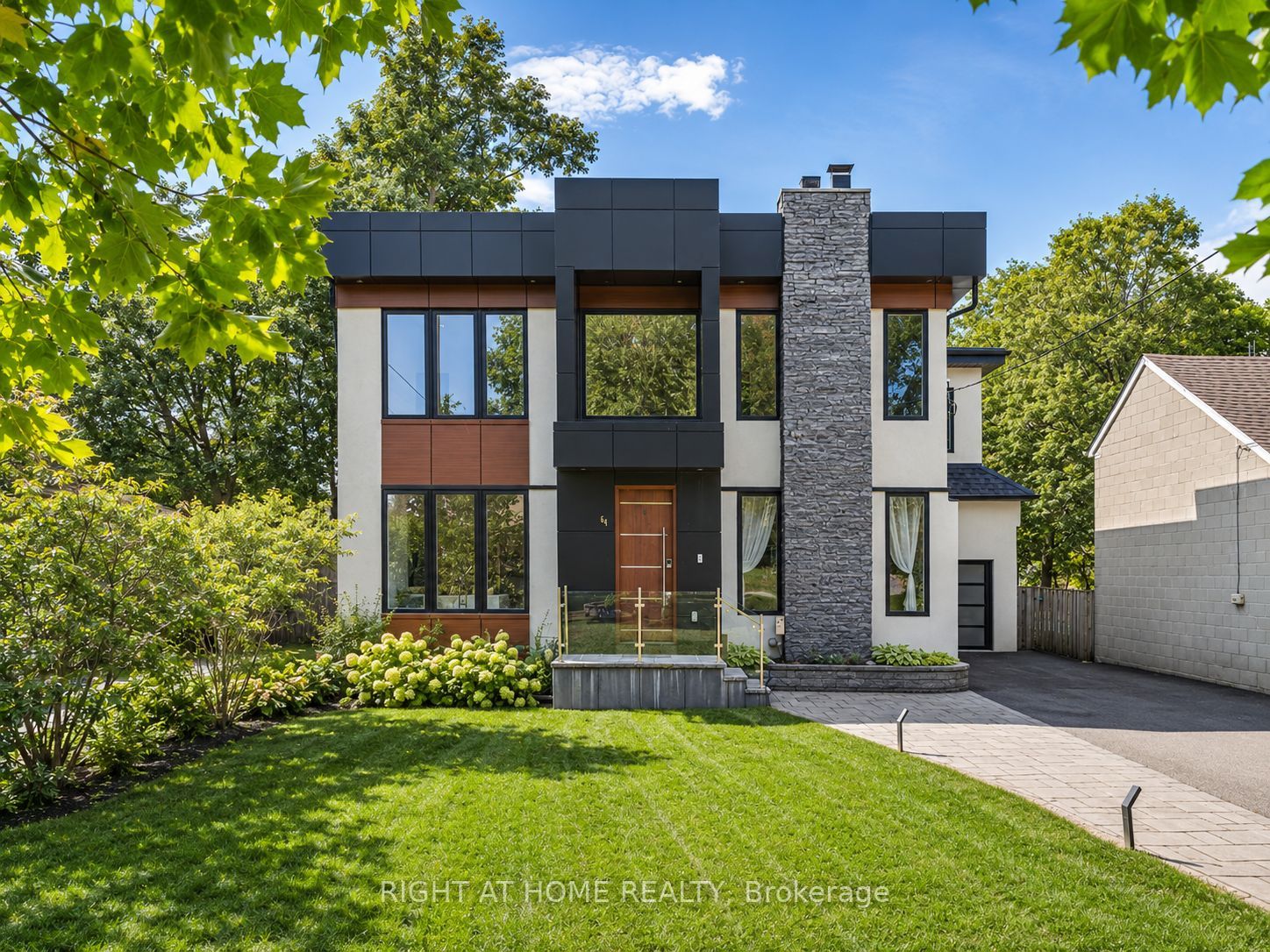64 Larwood Boulevard, Toronto, ON M1M 2M5 photo 2