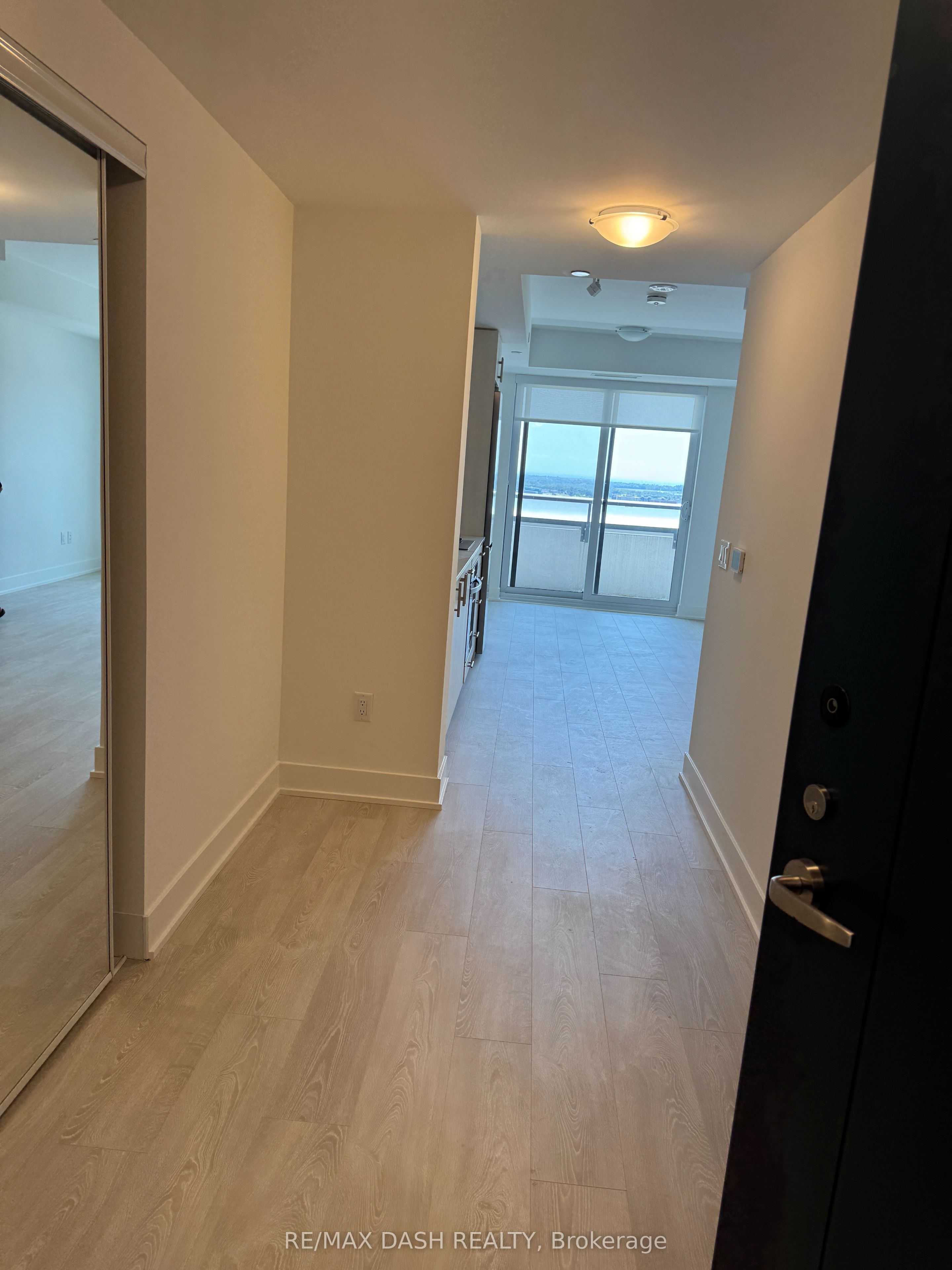 2545 Simcoe Street N 1742, Oshawa, ON L1L 0W3 photo 2