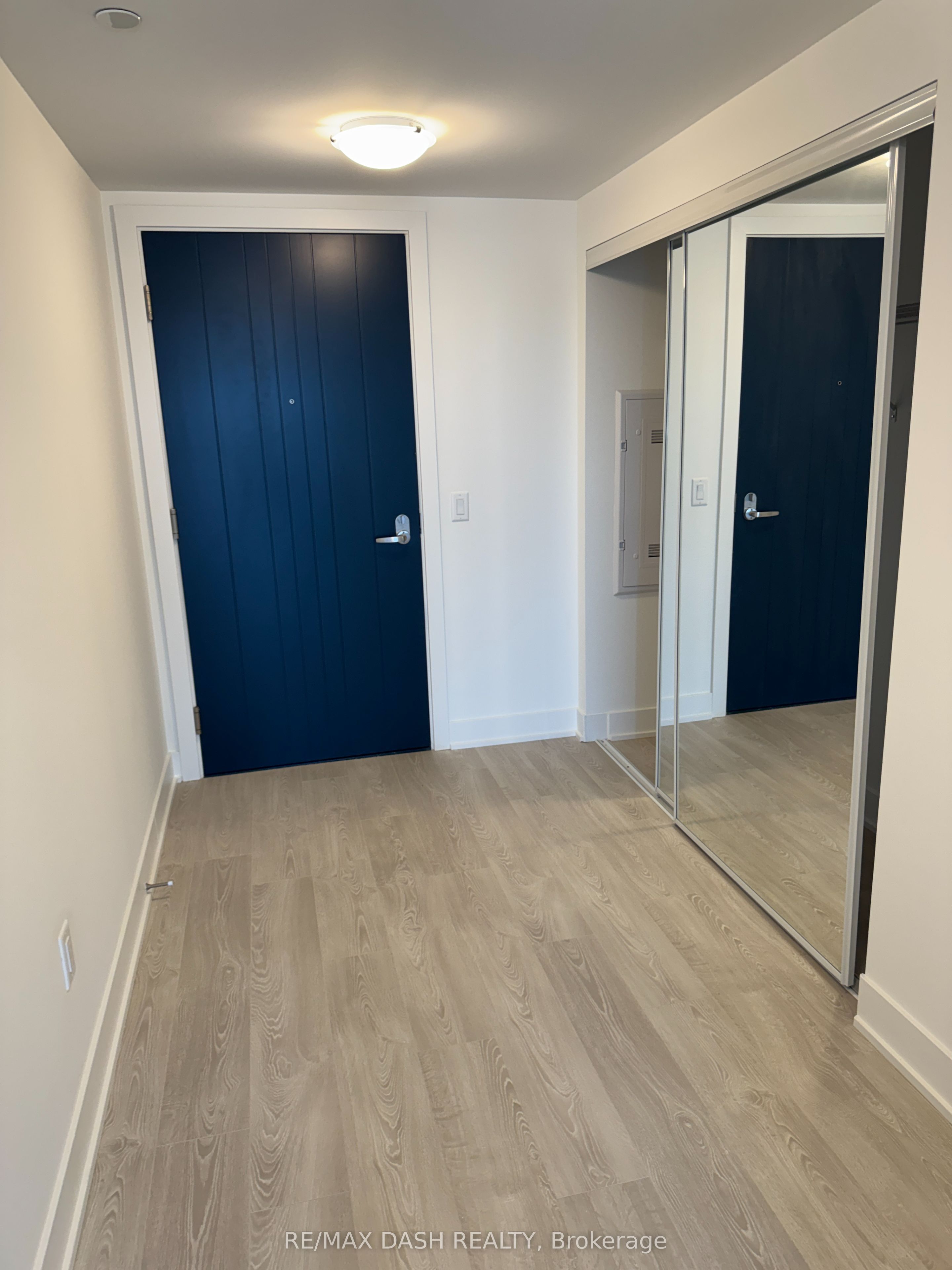 2545 Simcoe Street N 1742, Oshawa, ON L1L 0W3 photo 3