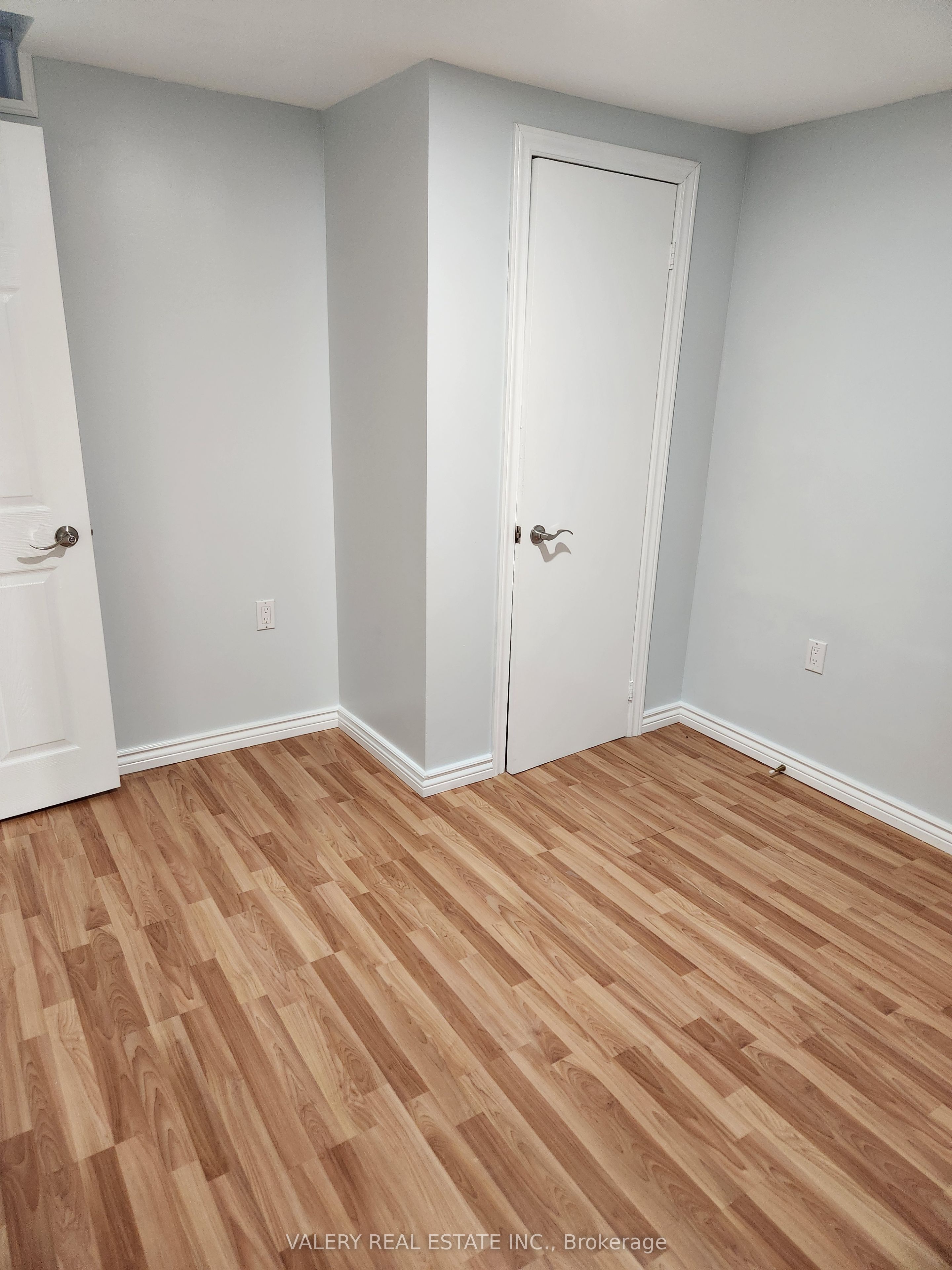 28 N Iles Street N, Ajax, ON L1T 3V4 photo 5