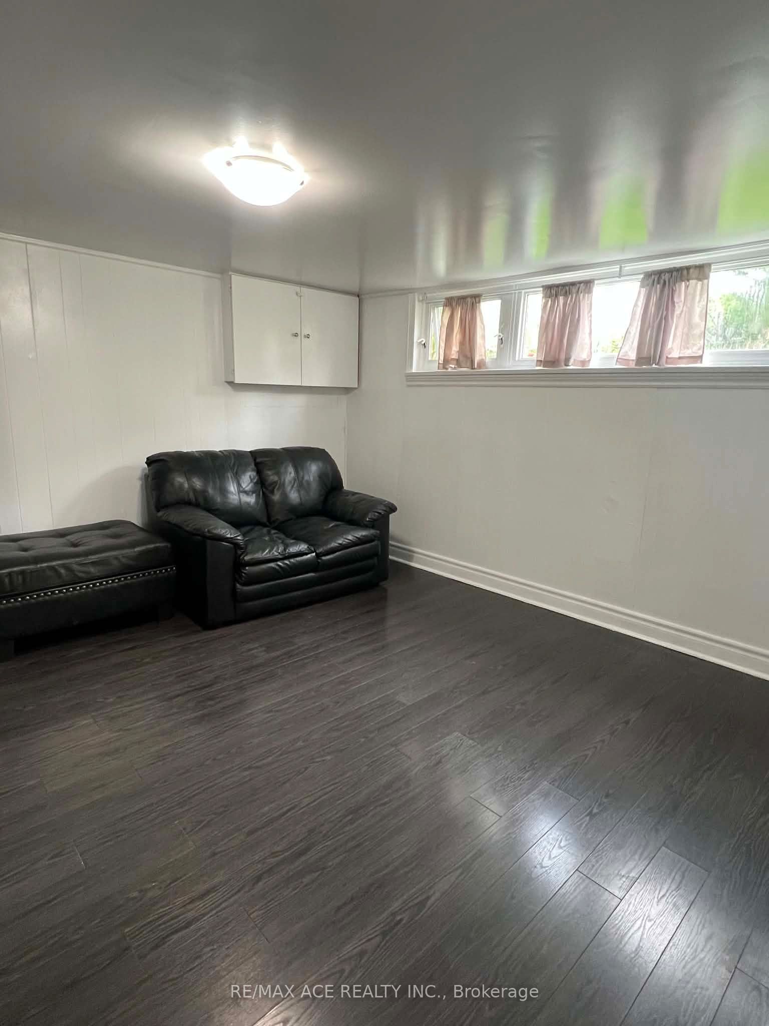 38 Celeste Drive Bsmt, Toronto, ON M1E 2V1 photo 2