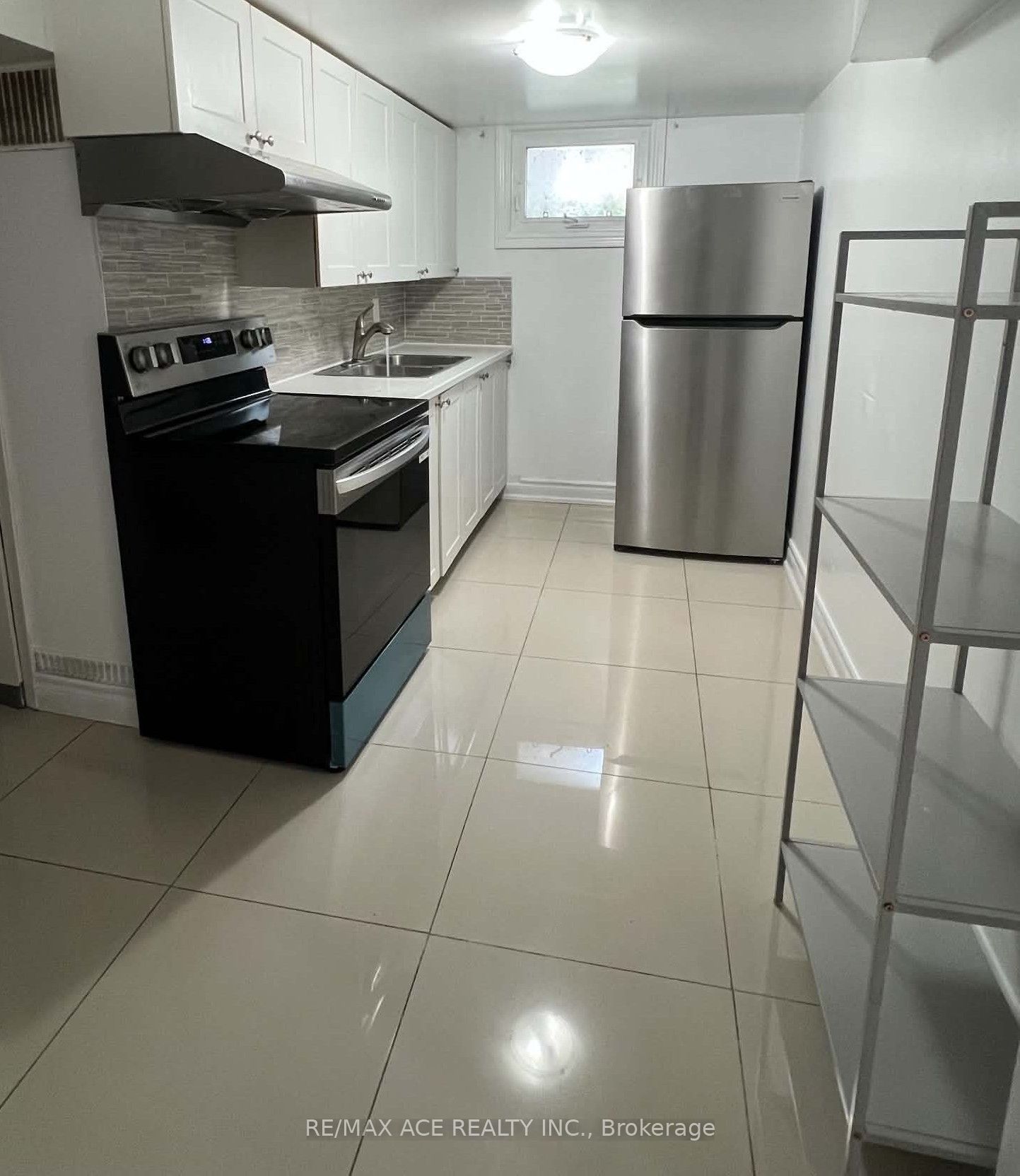 38 Celeste Drive Bsmt, Toronto, ON M1E 2V1 photo 3