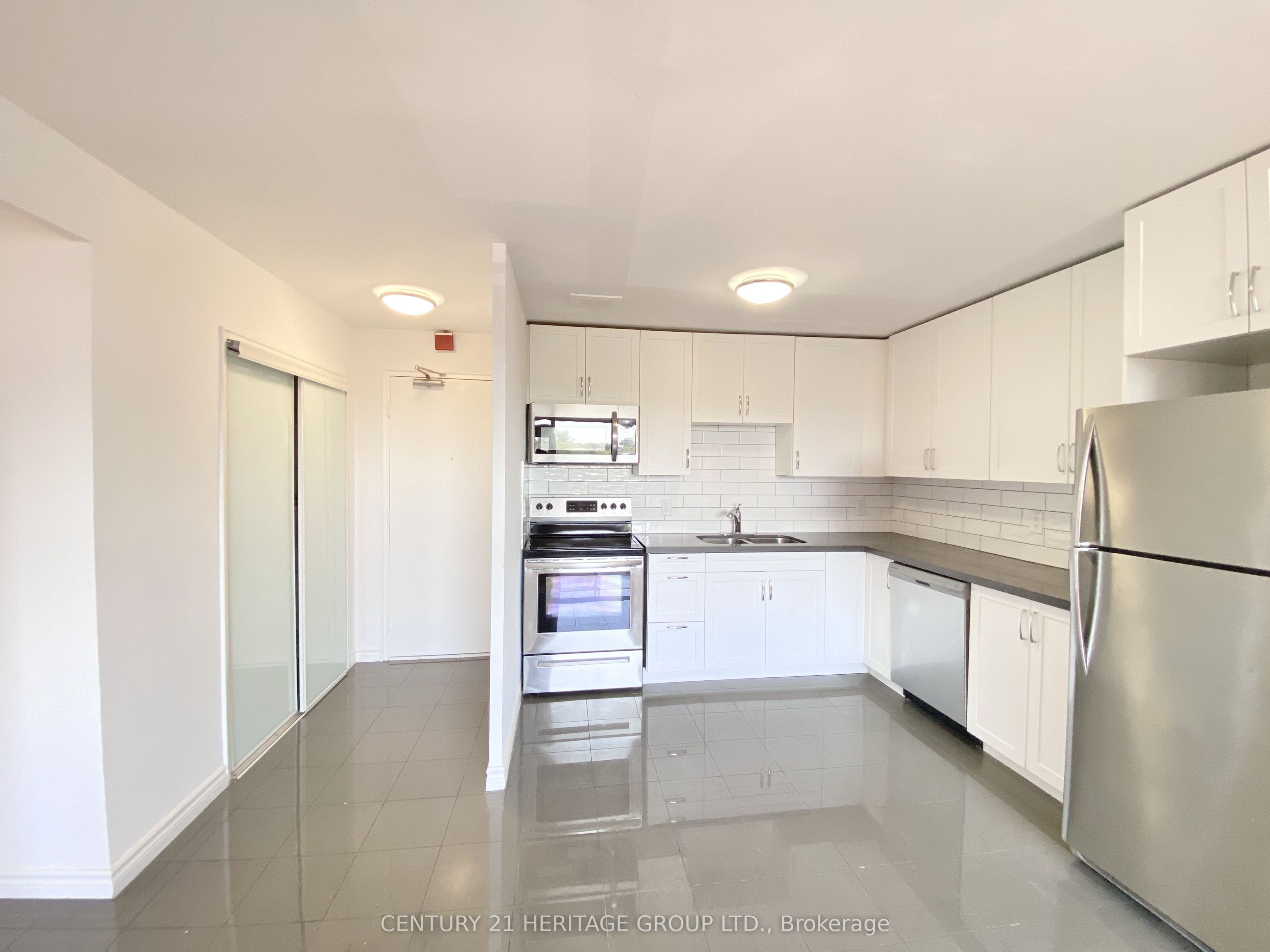 3111 Eglinton Avenue E 509, Toronto, ON M1J 2G4 photo 3
